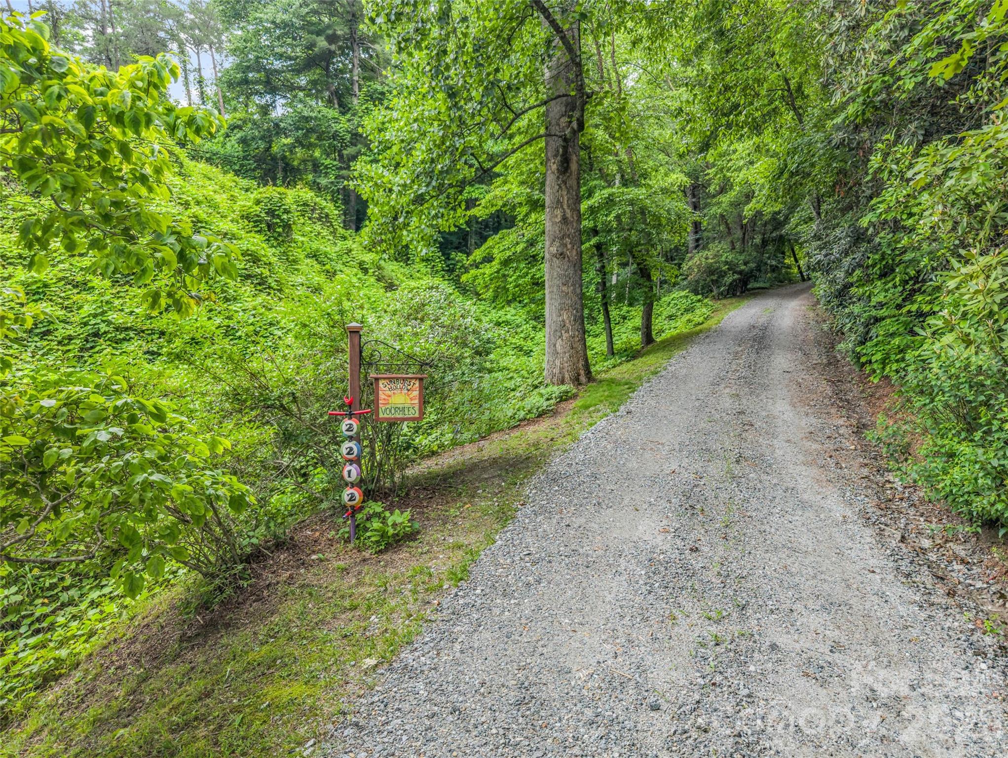 2212 Green River Road Property Photo 45