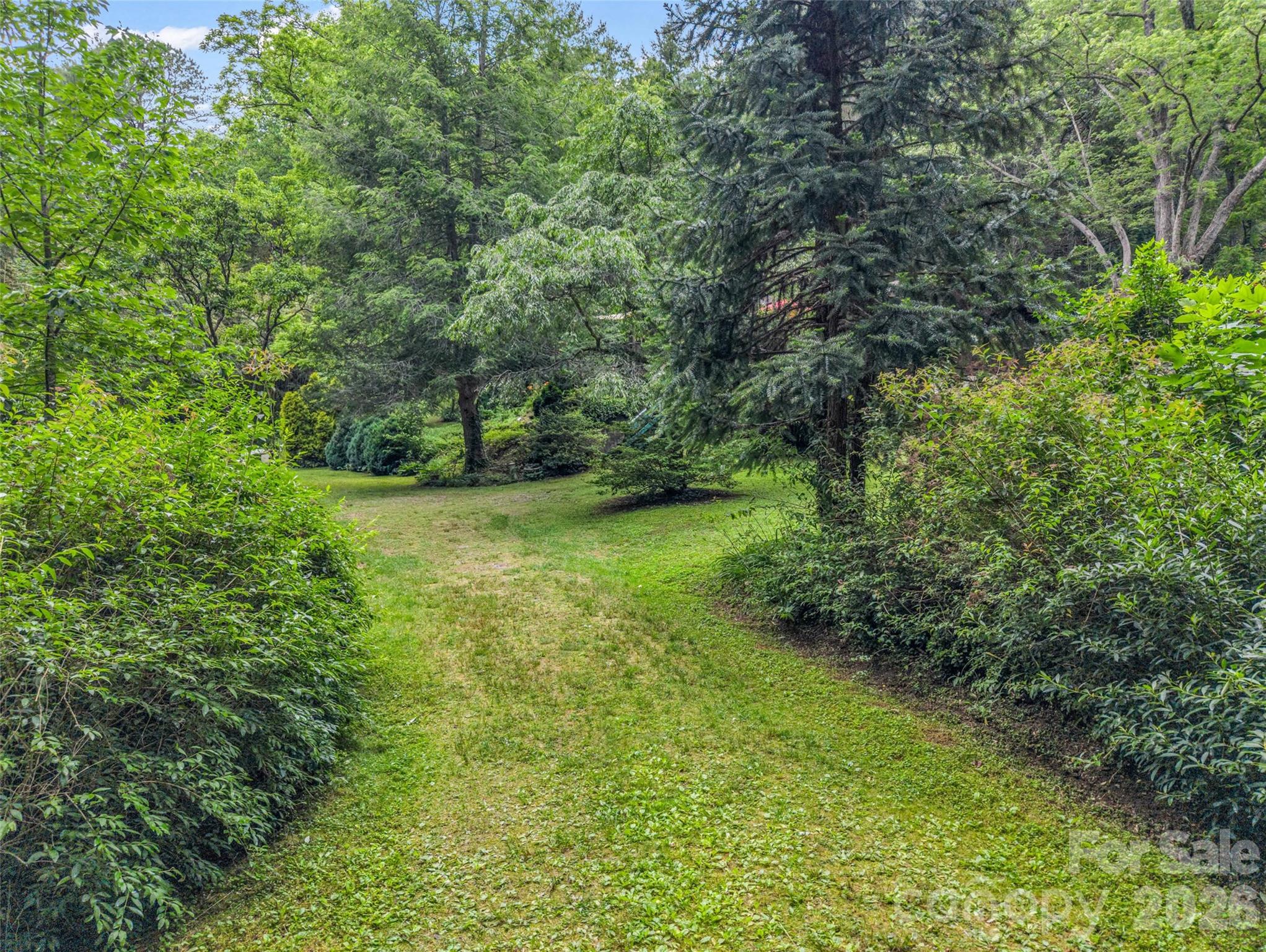2212 Green River Road Property Photo 47