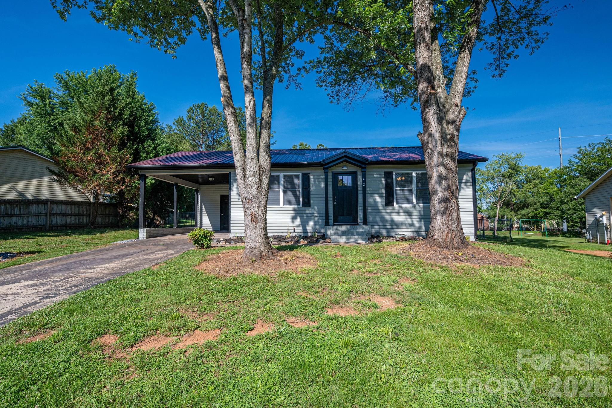 412 Forest Drive Property Photo 3