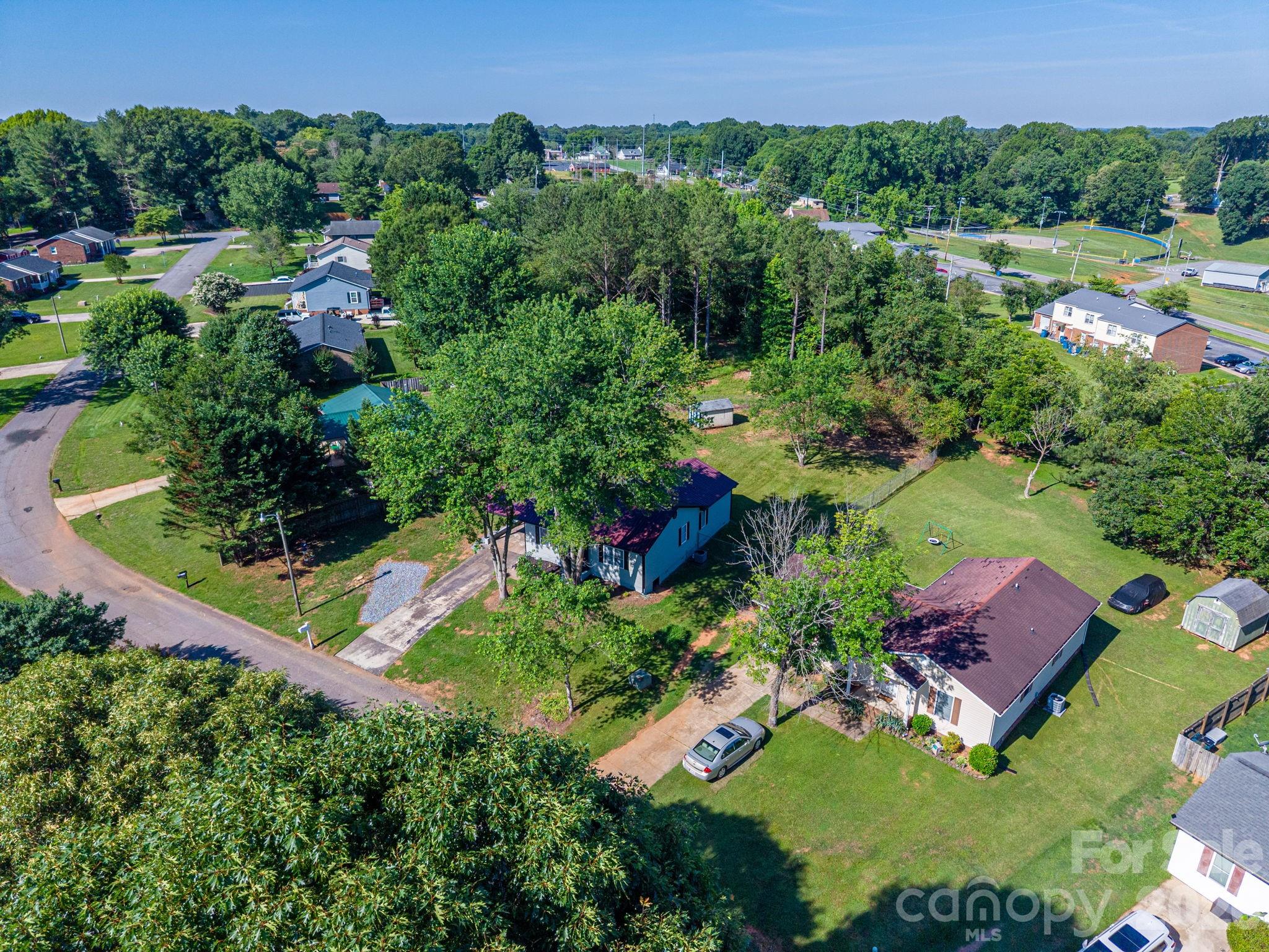 412 Forest Drive Property Photo 4