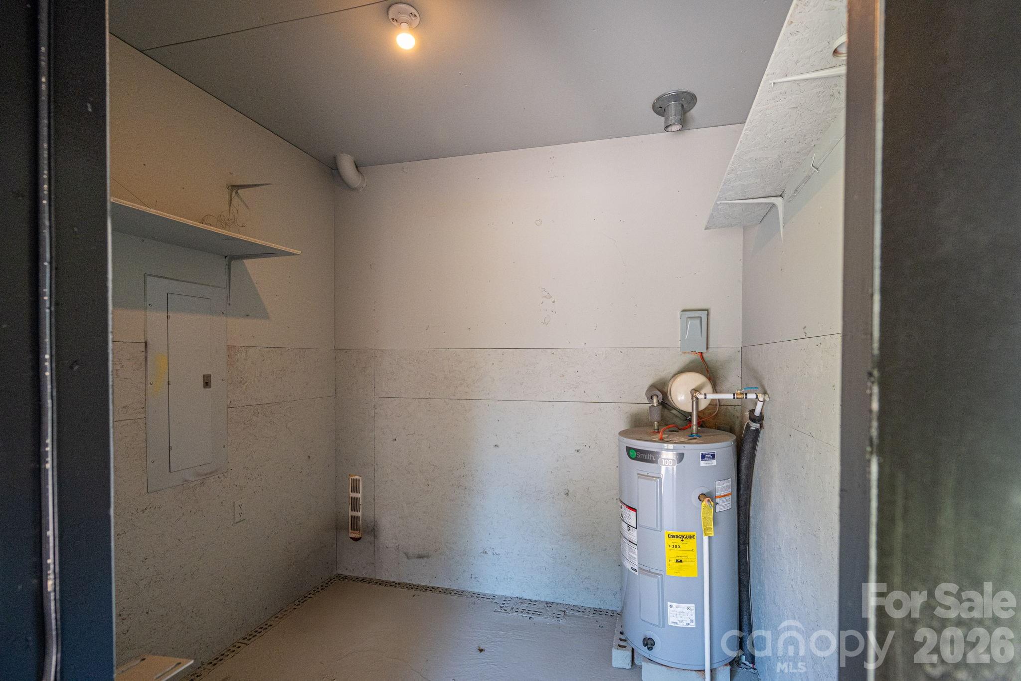 412 Forest Drive Property Photo 28