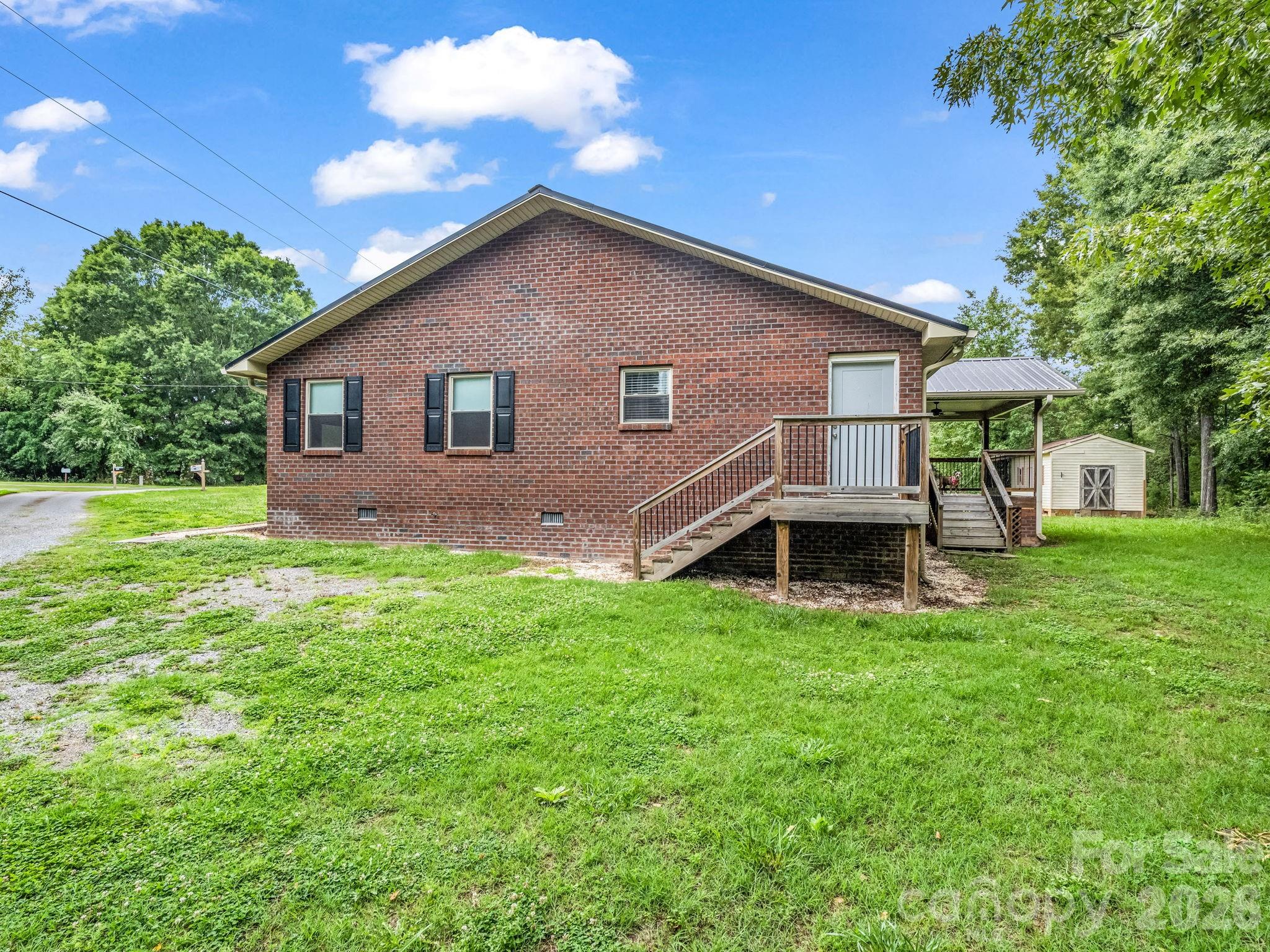 103 Ross Road Property Photo 4