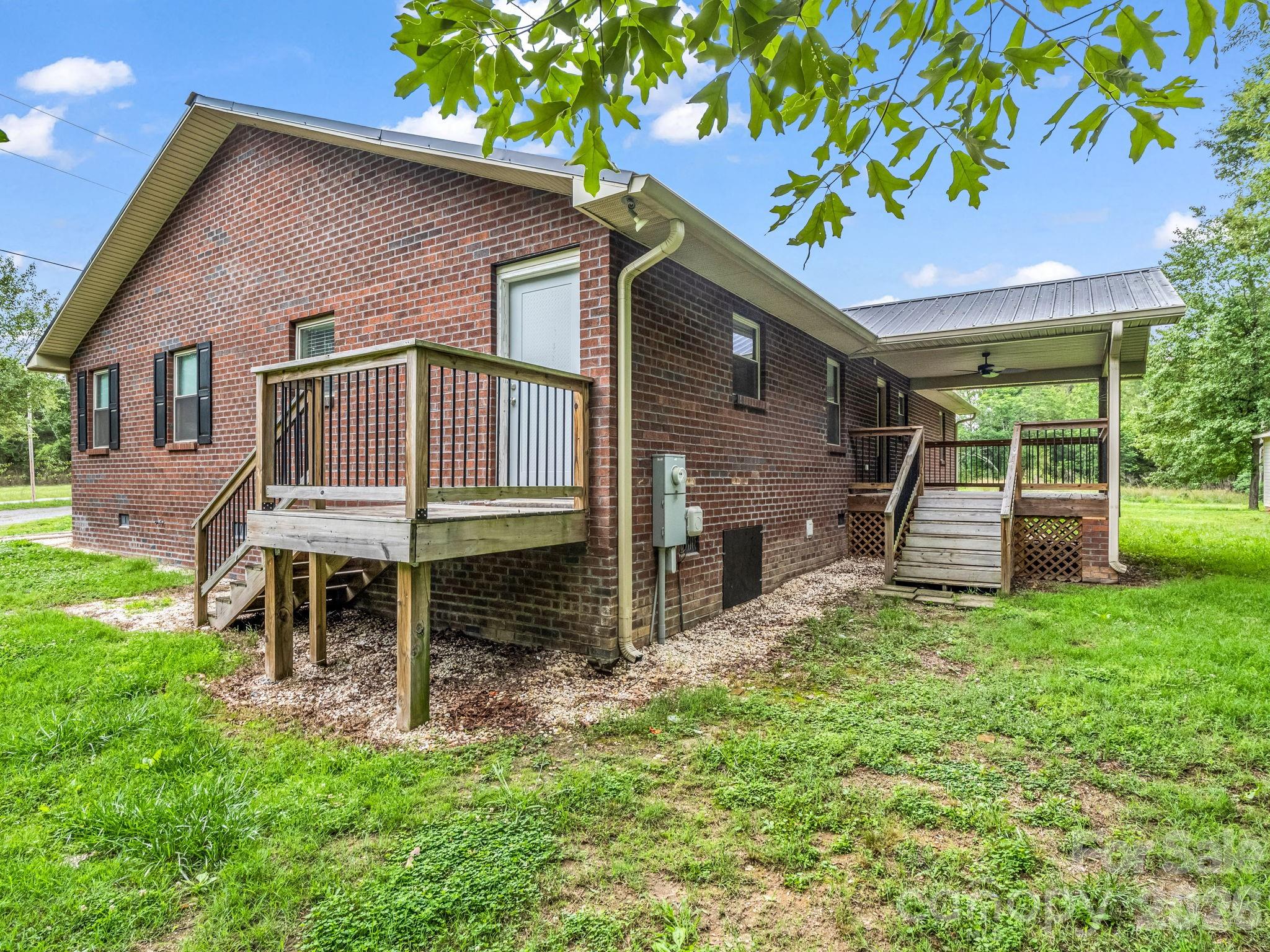 103 Ross Road Property Photo 5