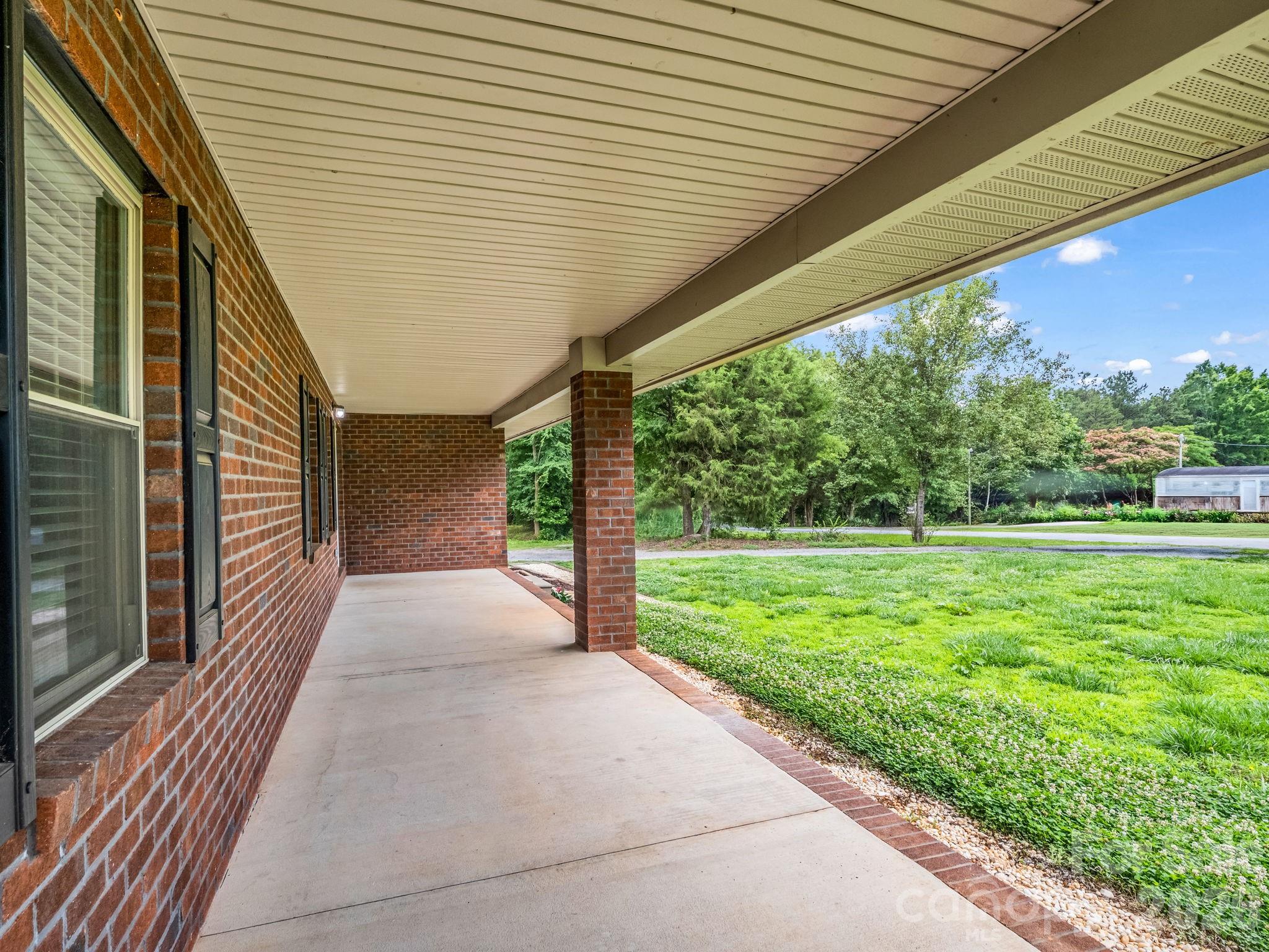 103 Ross Road Property Photo 8