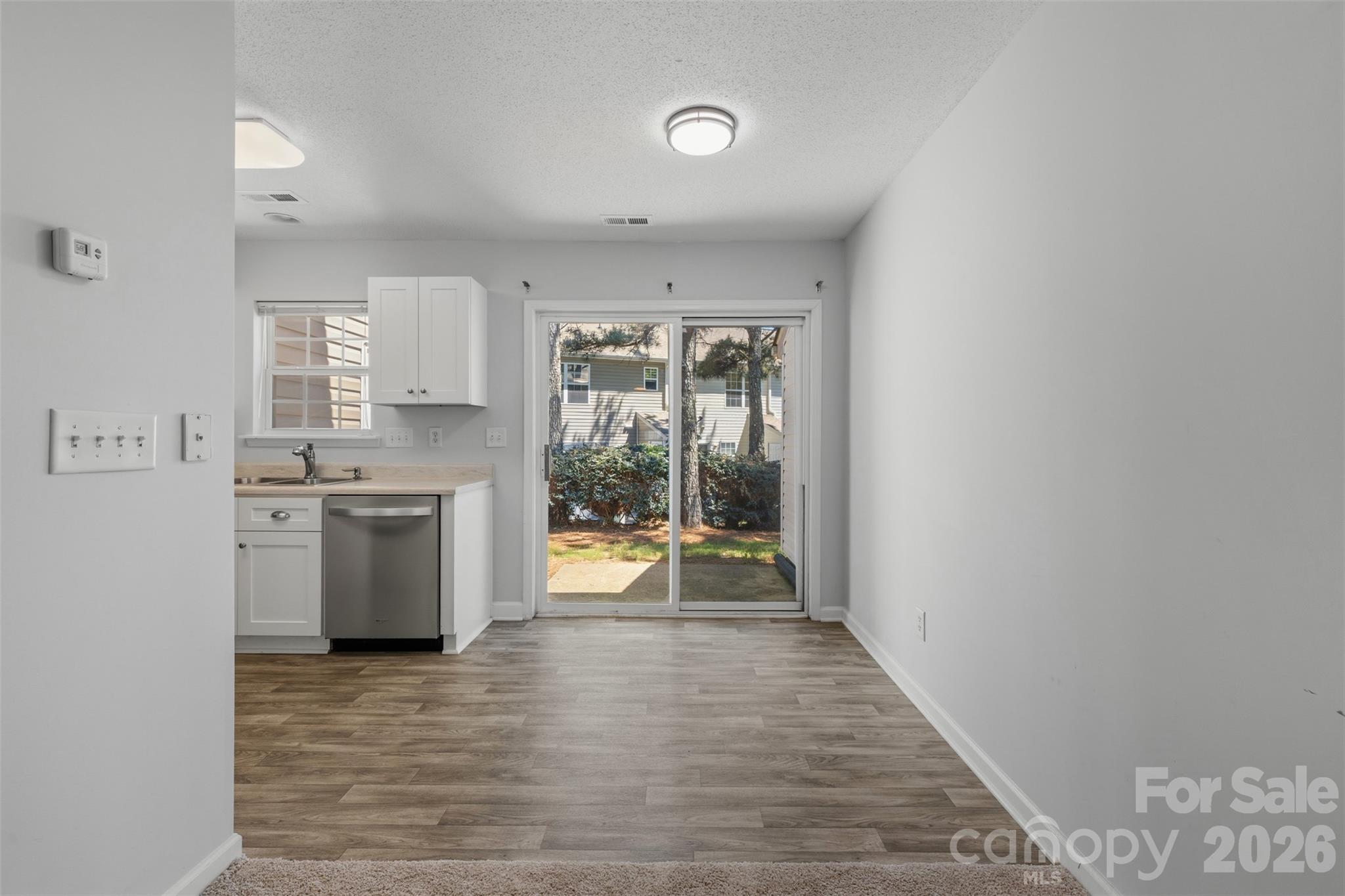 8038 Kennet Lane Property Photo 10