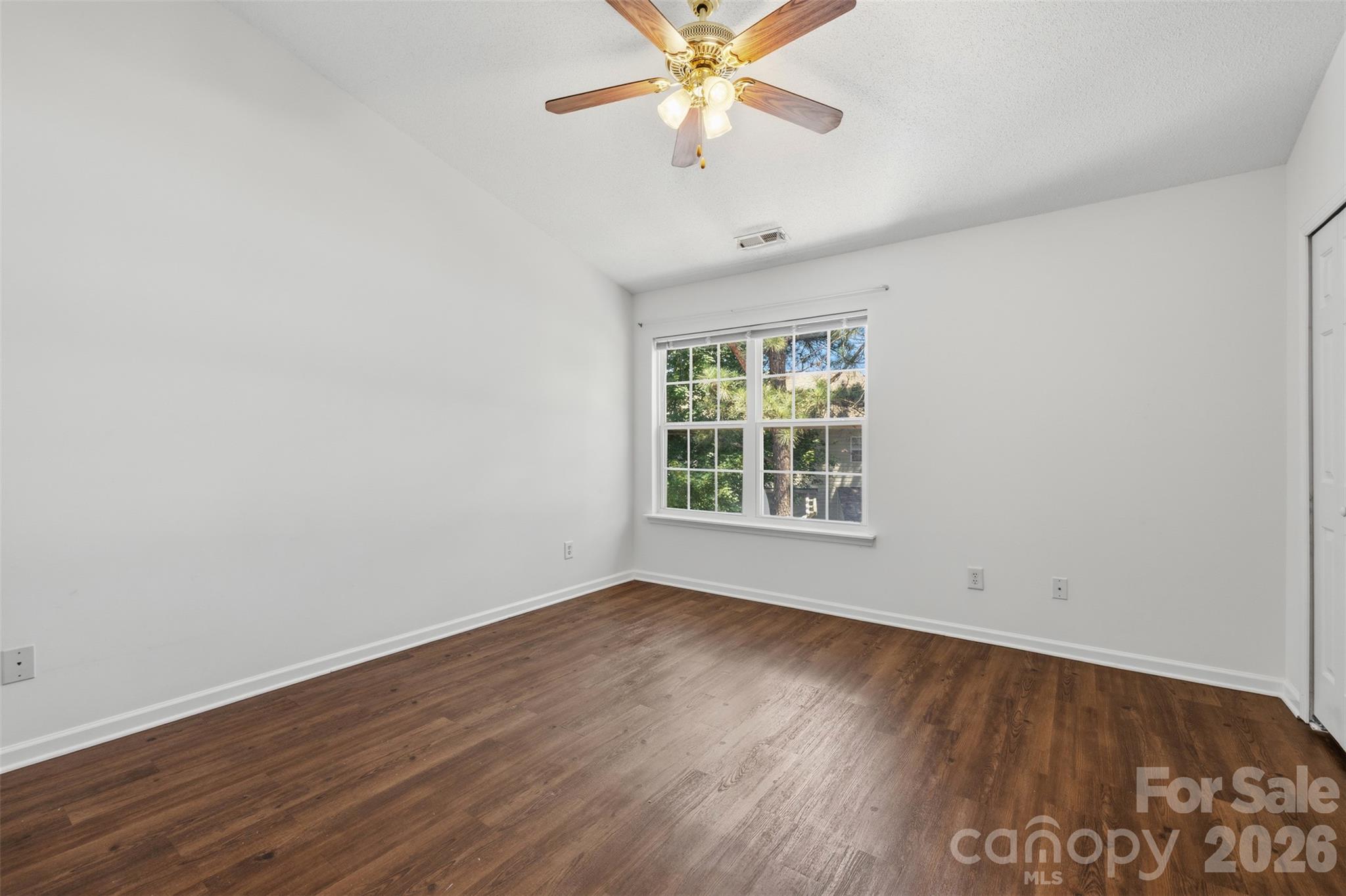 8038 Kennet Lane Property Photo 17