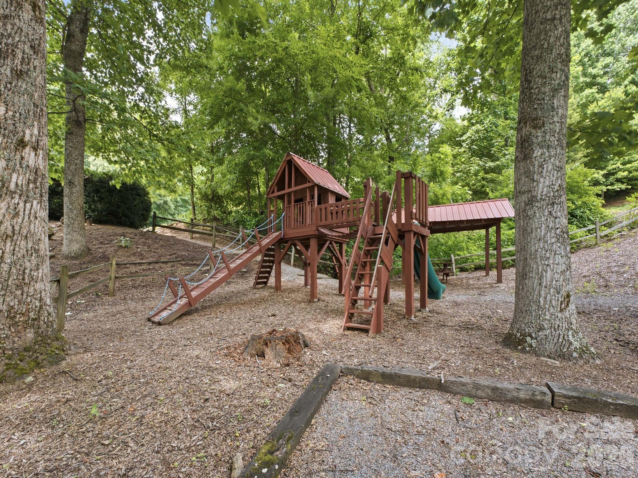 248 Brannon Forest Drive Property Photo 37