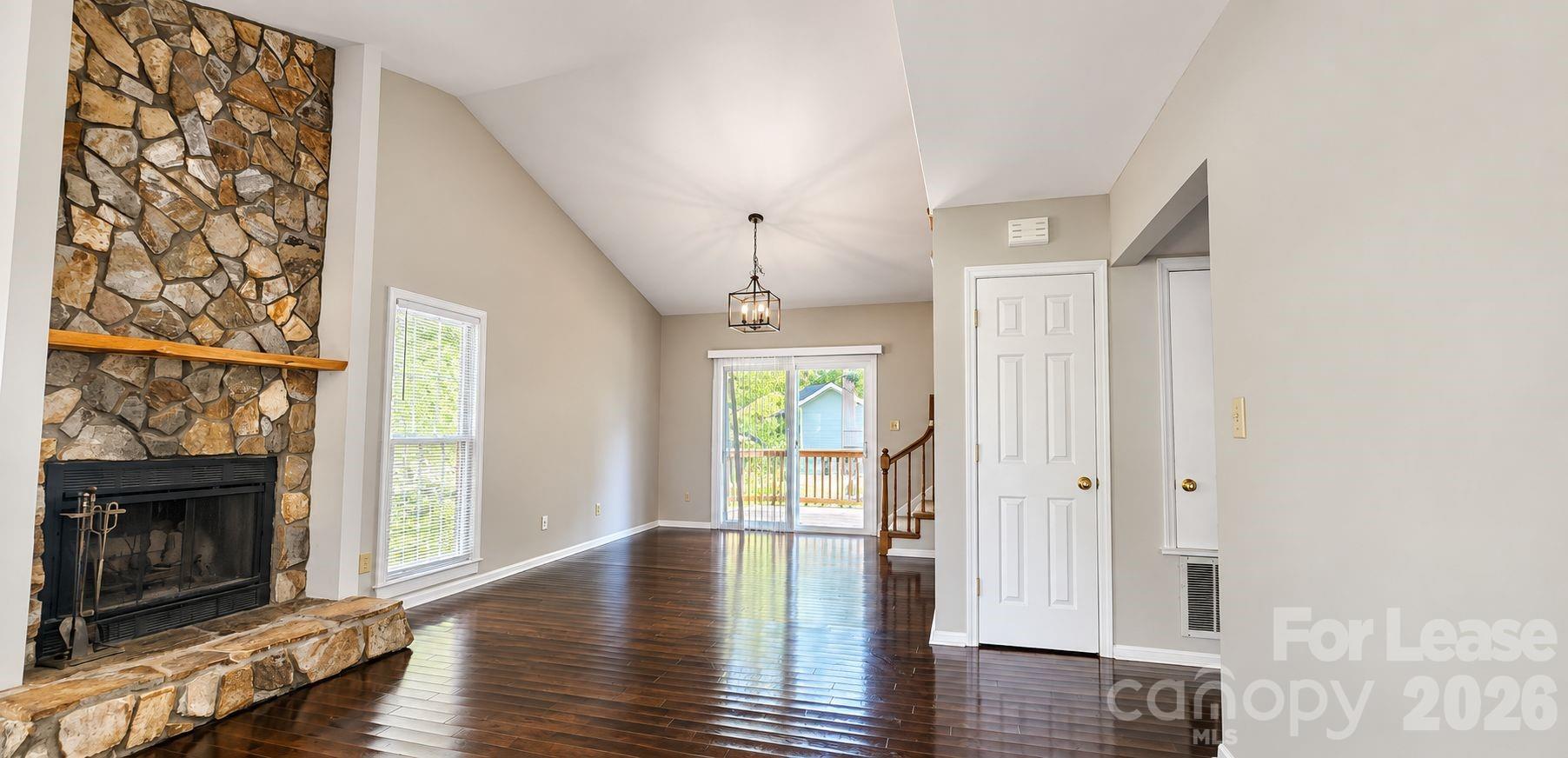 3317 Windsor Drive Property Photo 2