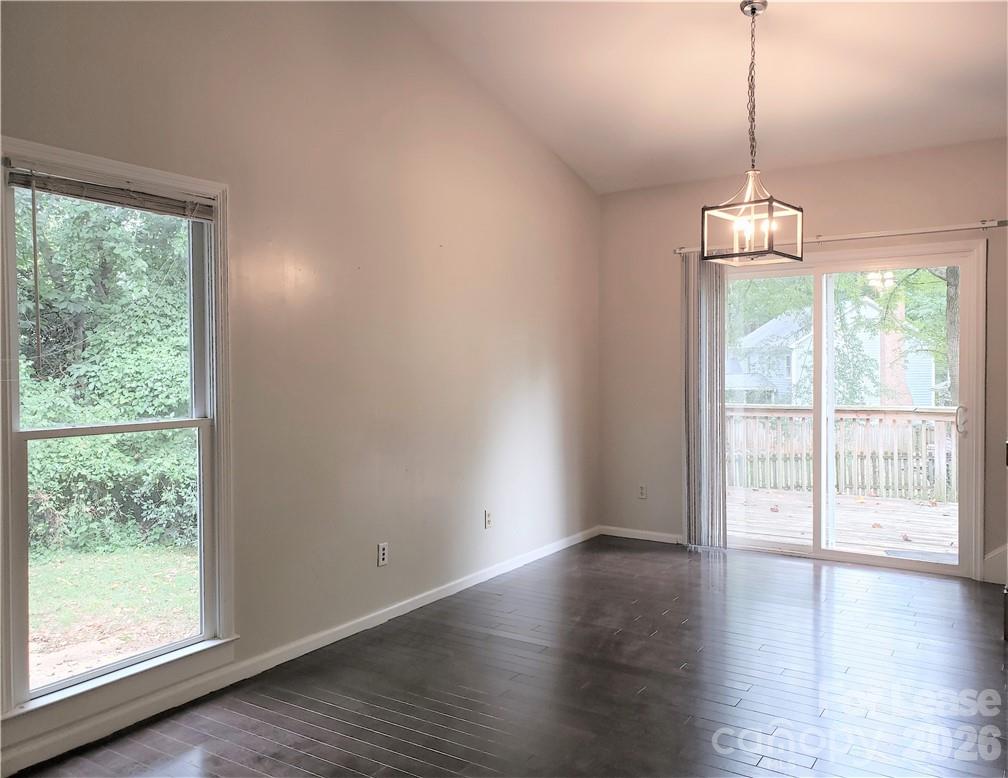 3317 Windsor Drive Property Photo 4