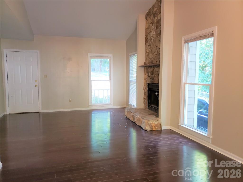 3317 Windsor Drive Property Photo 5