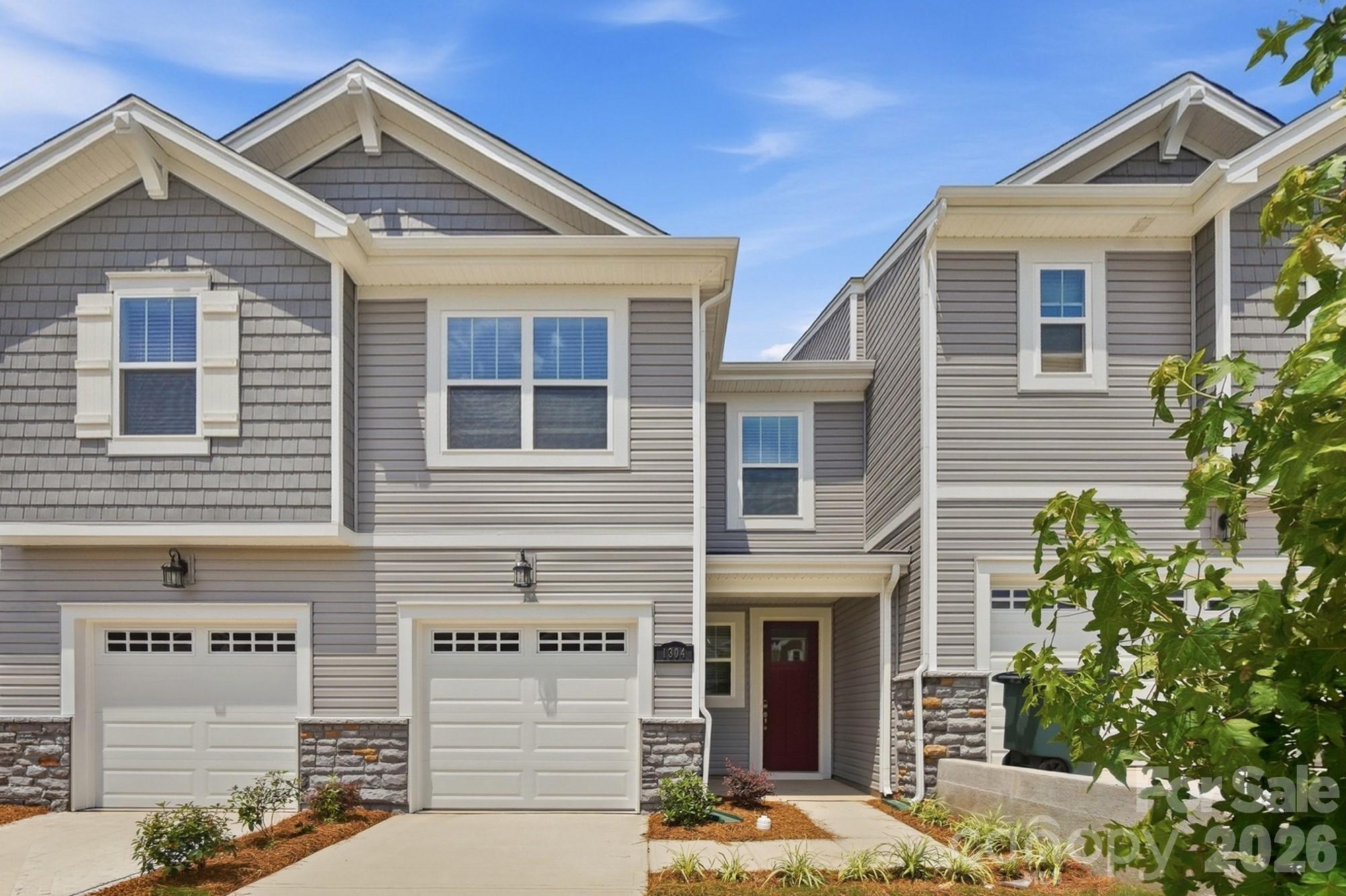 1304 Vibrant Road Property Photo 1
