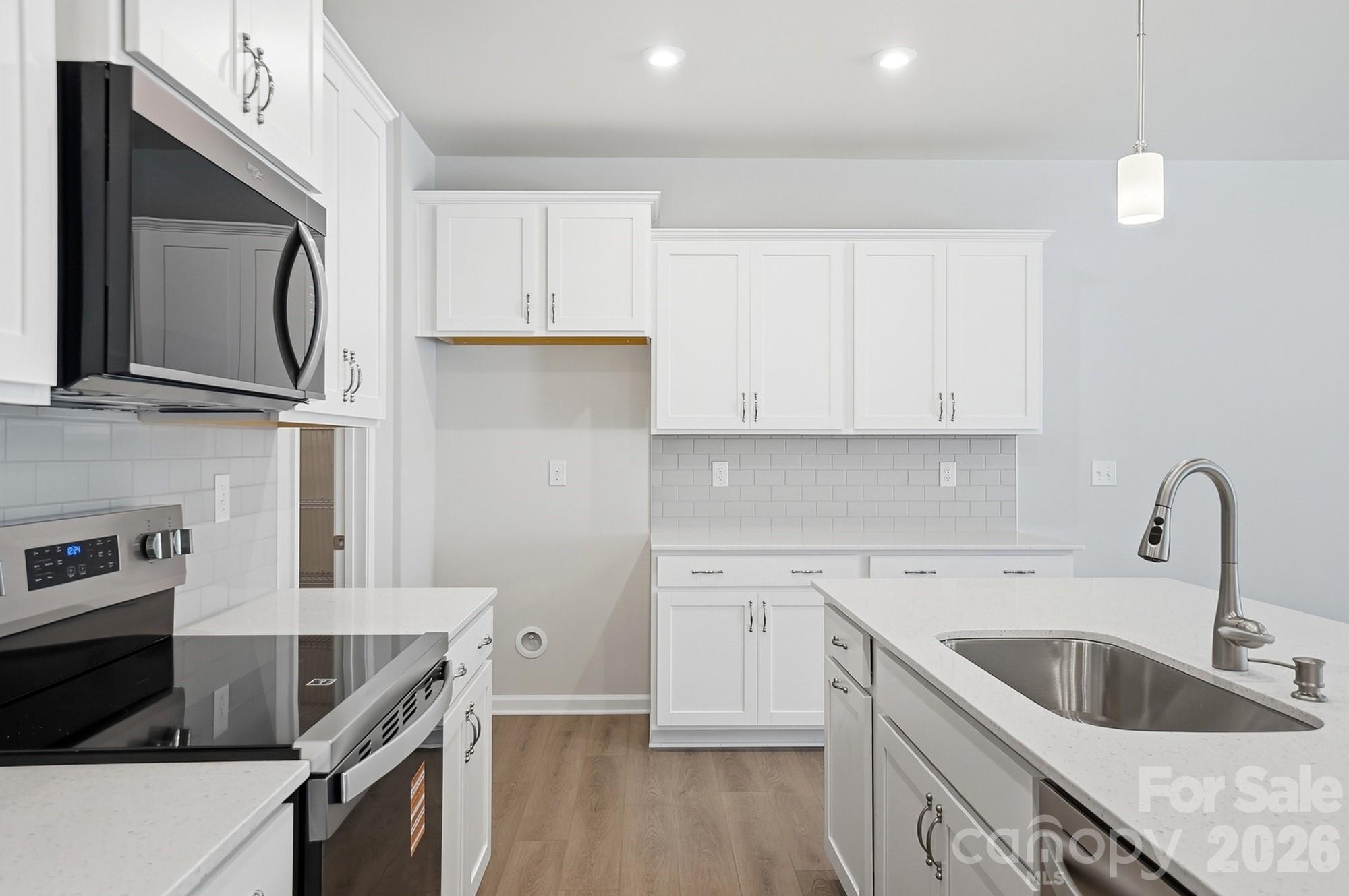 1304 Vibrant Road Property Photo 13