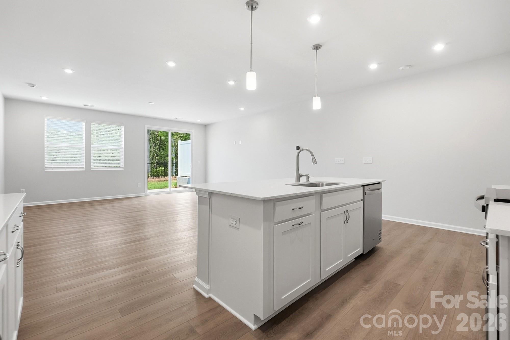 1304 Vibrant Road Property Photo 14