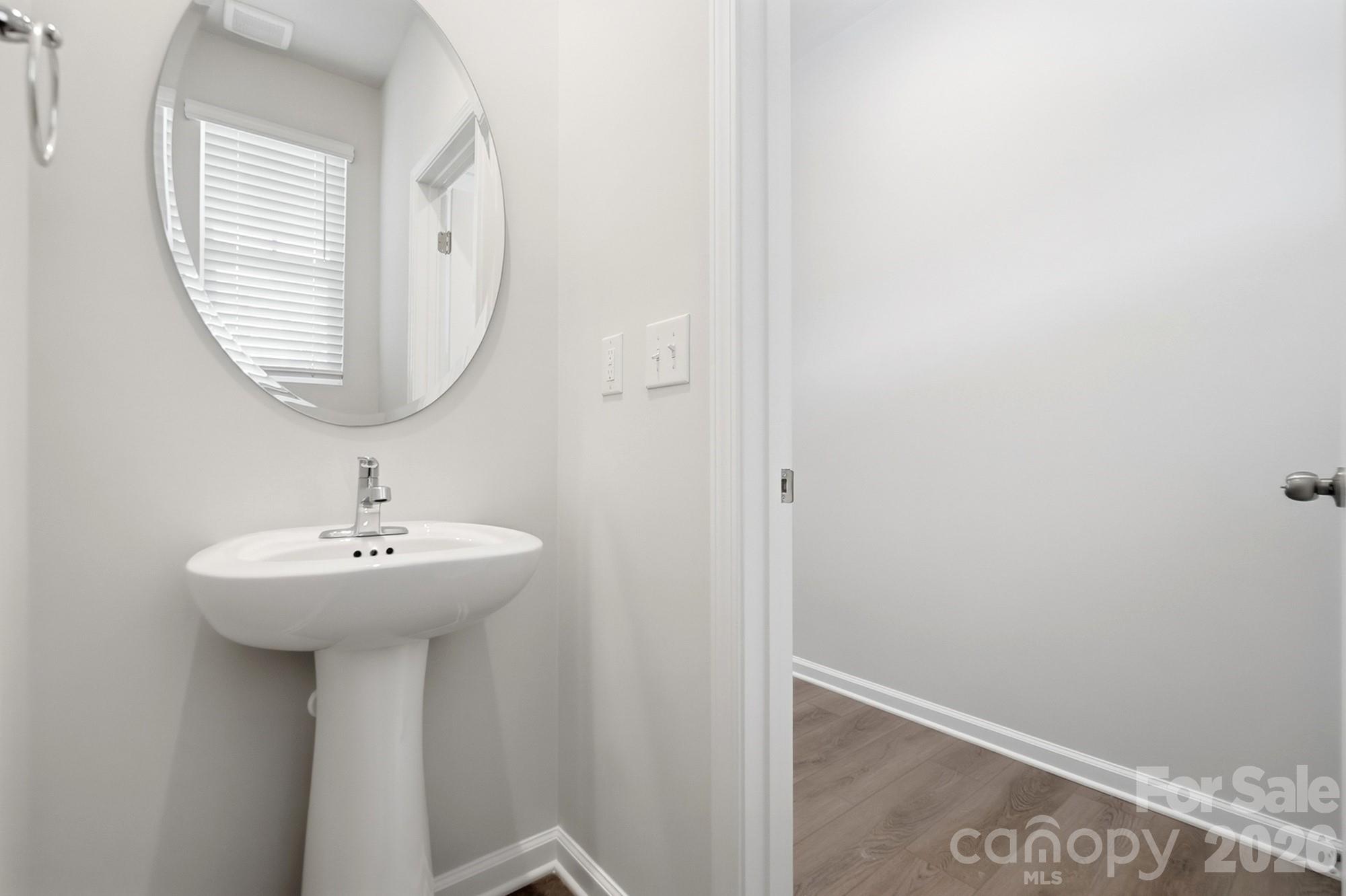 1304 Vibrant Road Property Photo 16
