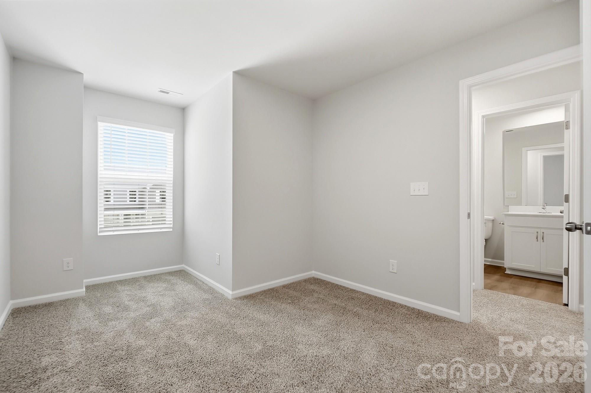 1304 Vibrant Road Property Photo 28