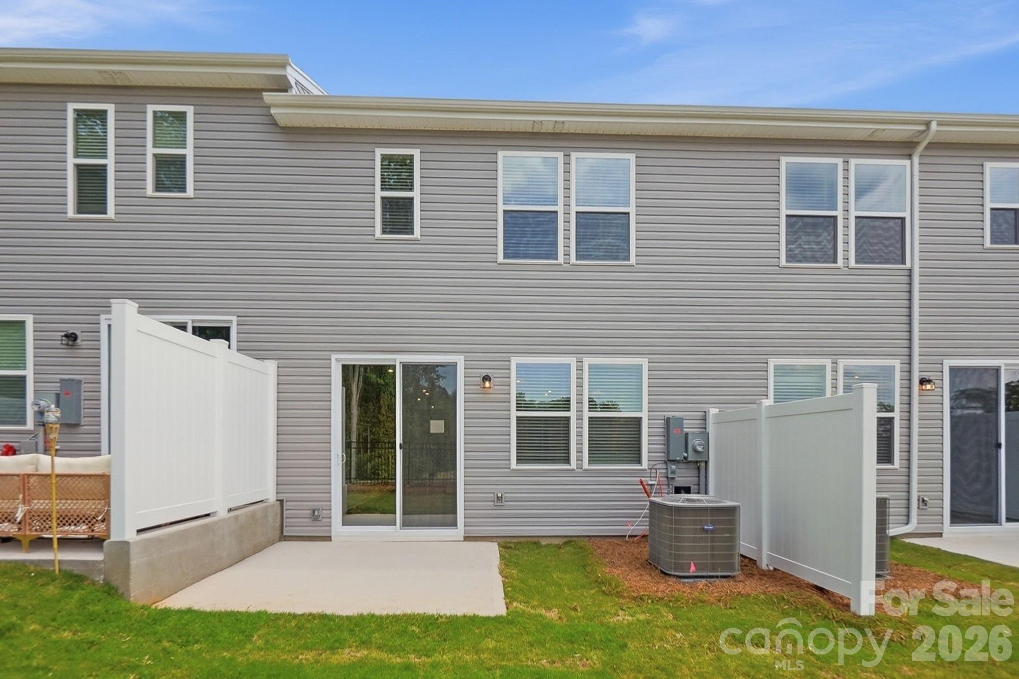 1304 Vibrant Road Property Photo 34