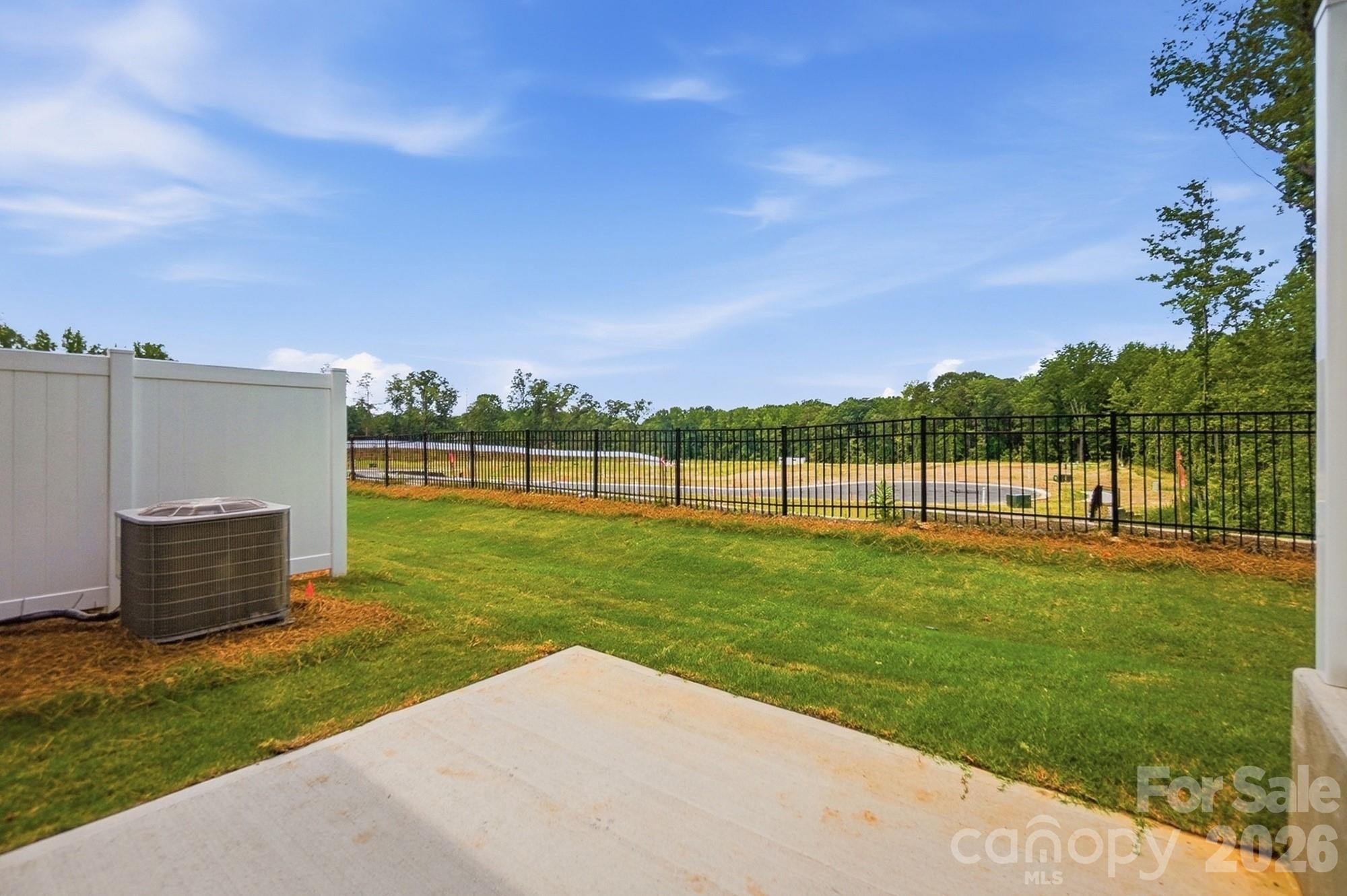 1304 Vibrant Road Property Photo 36