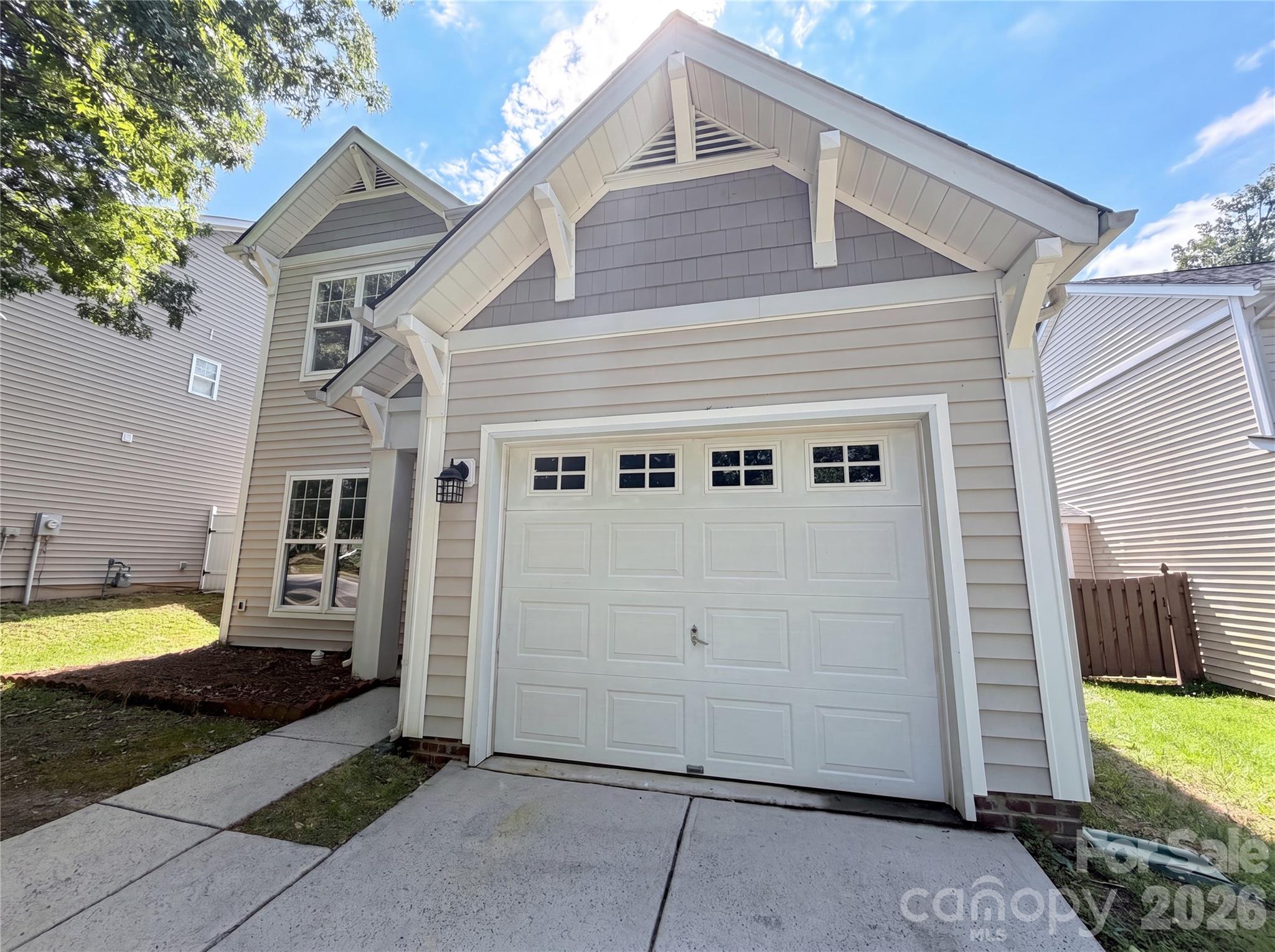 10648 Secret Garden Lane Property Photo 1