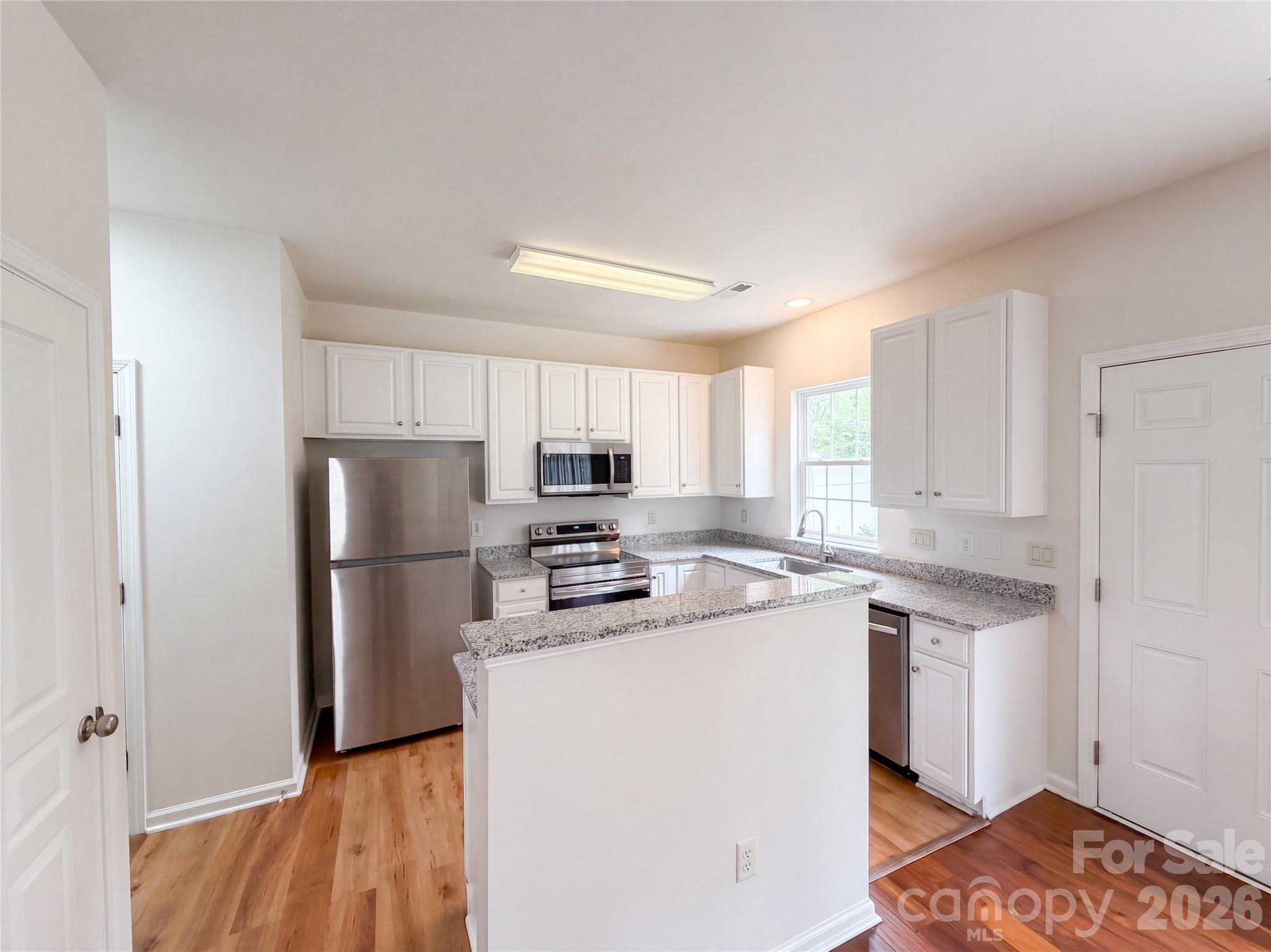 10648 Secret Garden Lane Property Photo 2