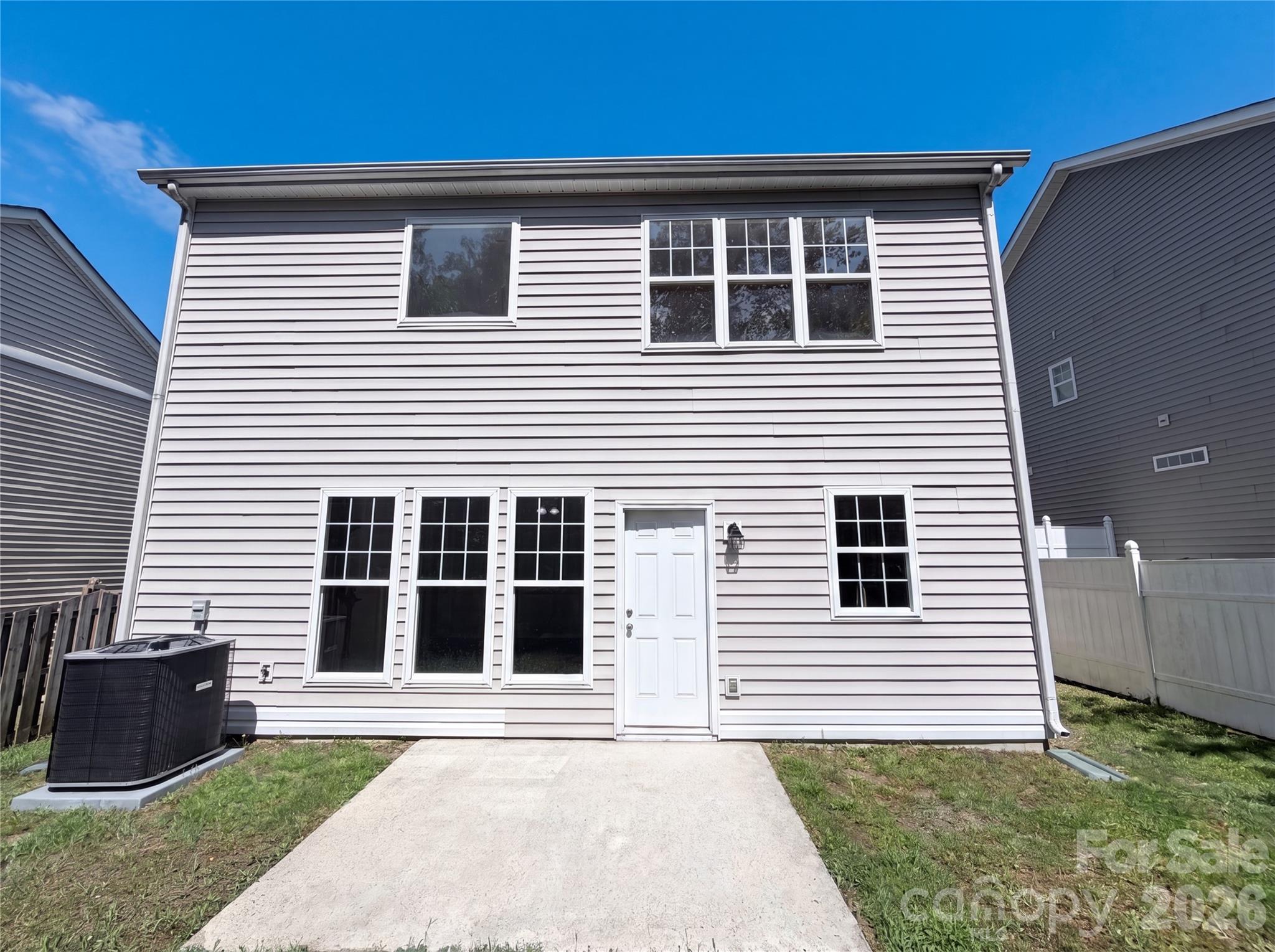 10648 Secret Garden Lane Property Photo 5
