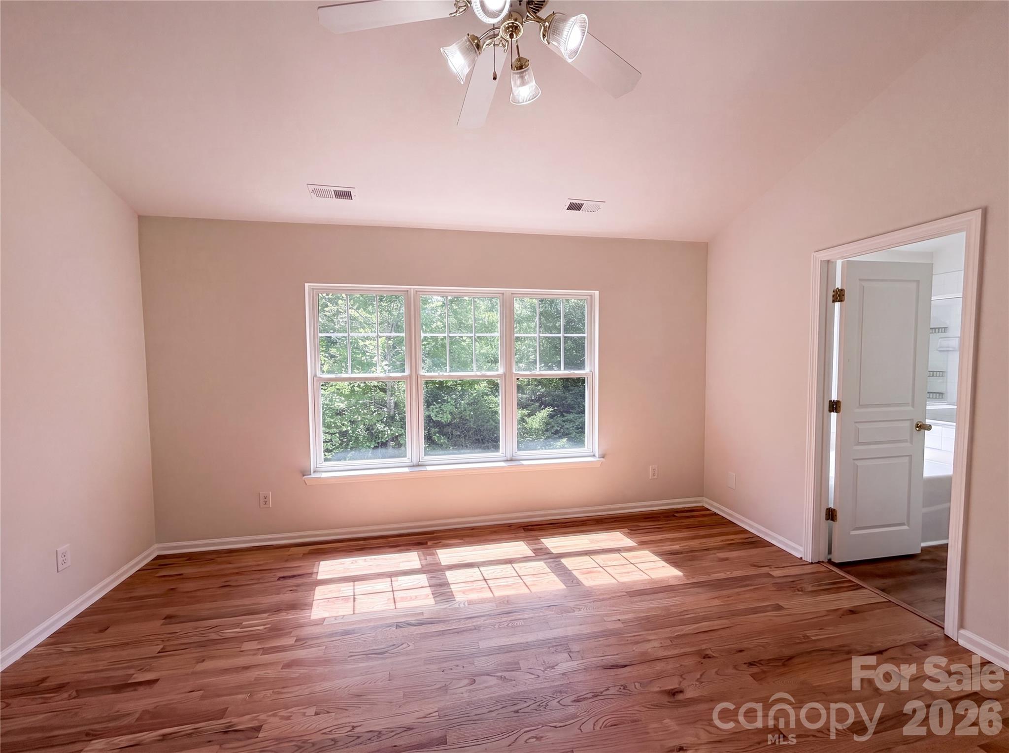 10648 Secret Garden Lane Property Photo 8