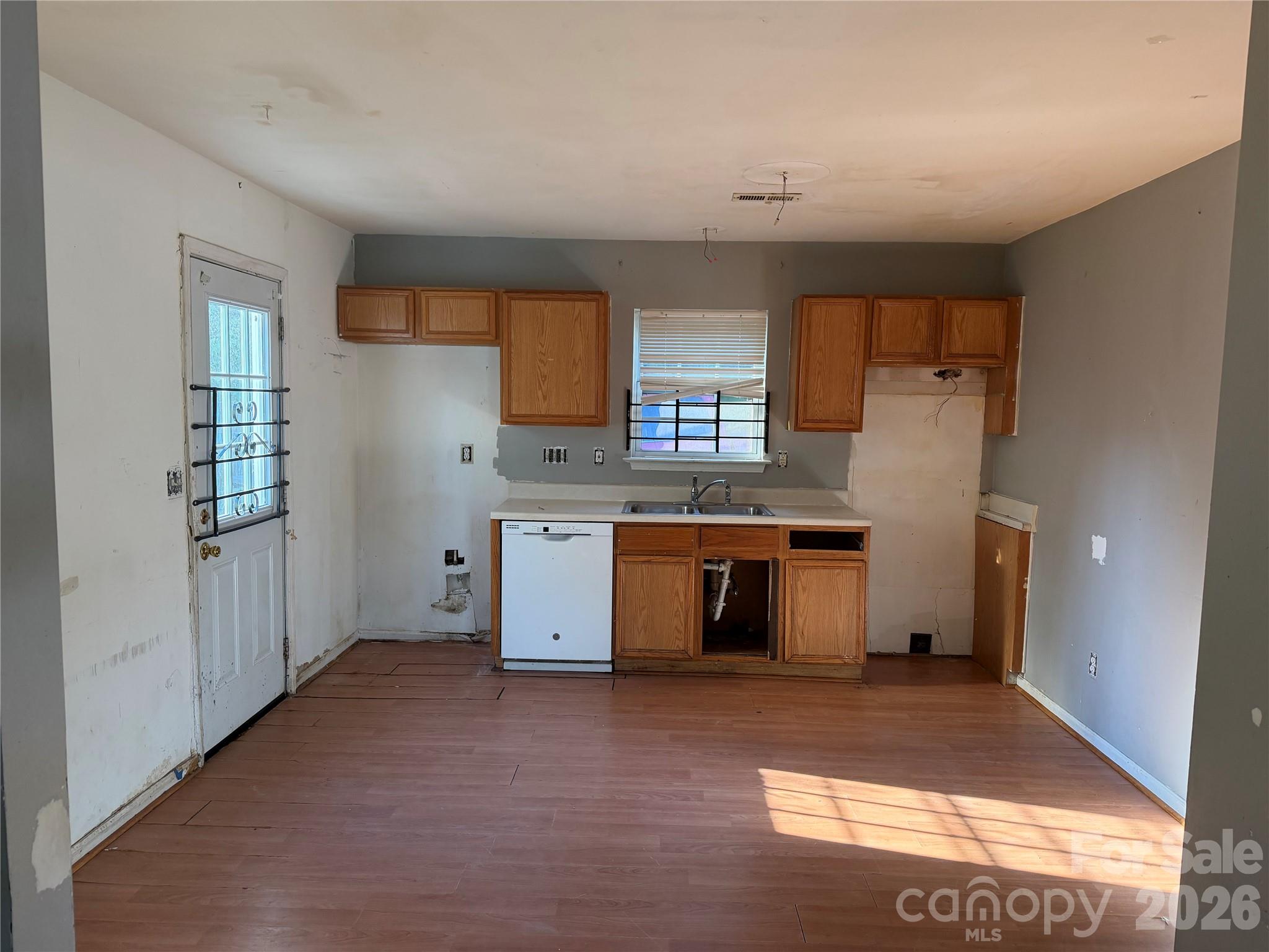 2320 West Boulevard Property Photo 4