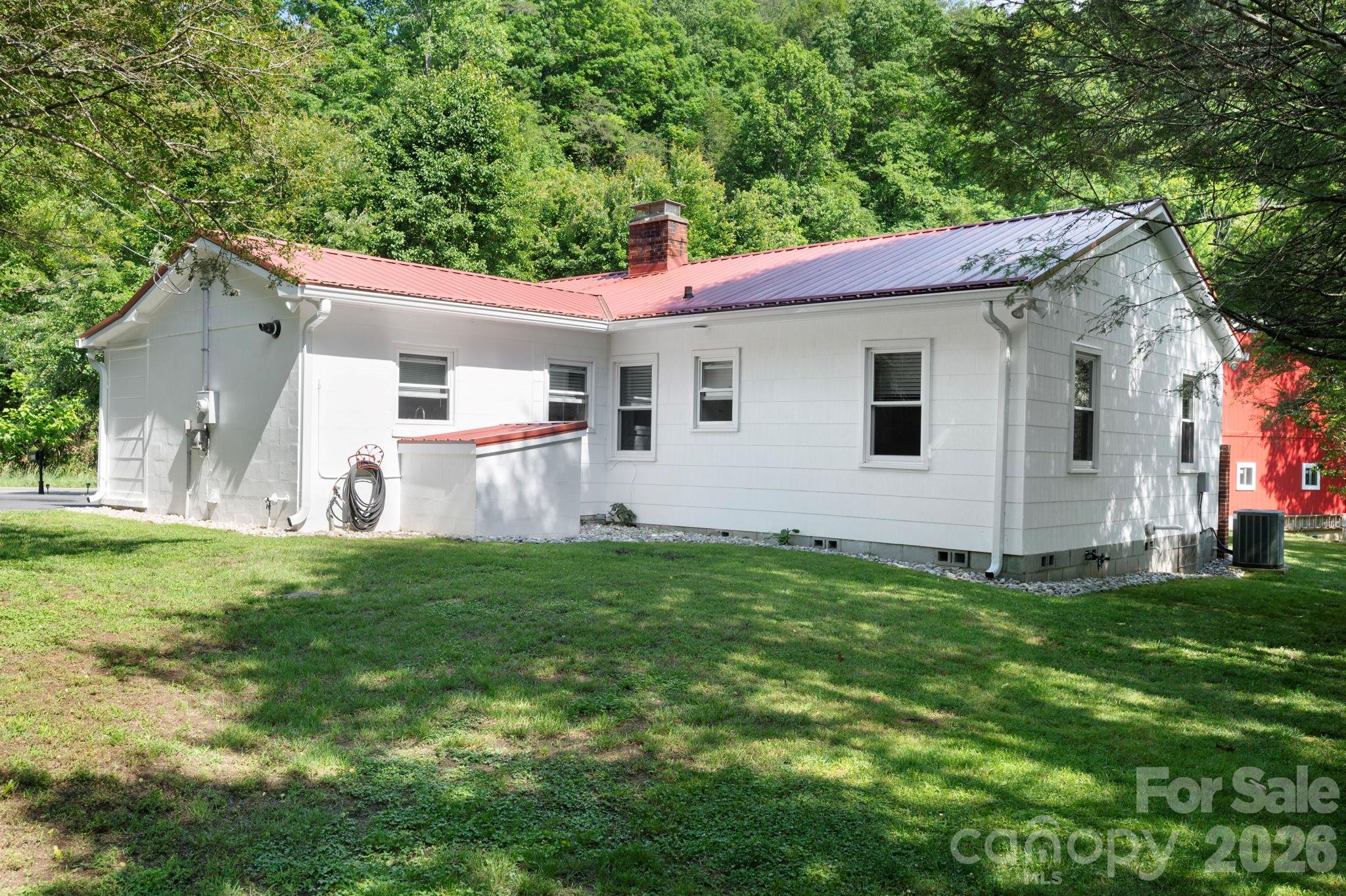 2896 Old Mars Hill Highway Property Photo 25