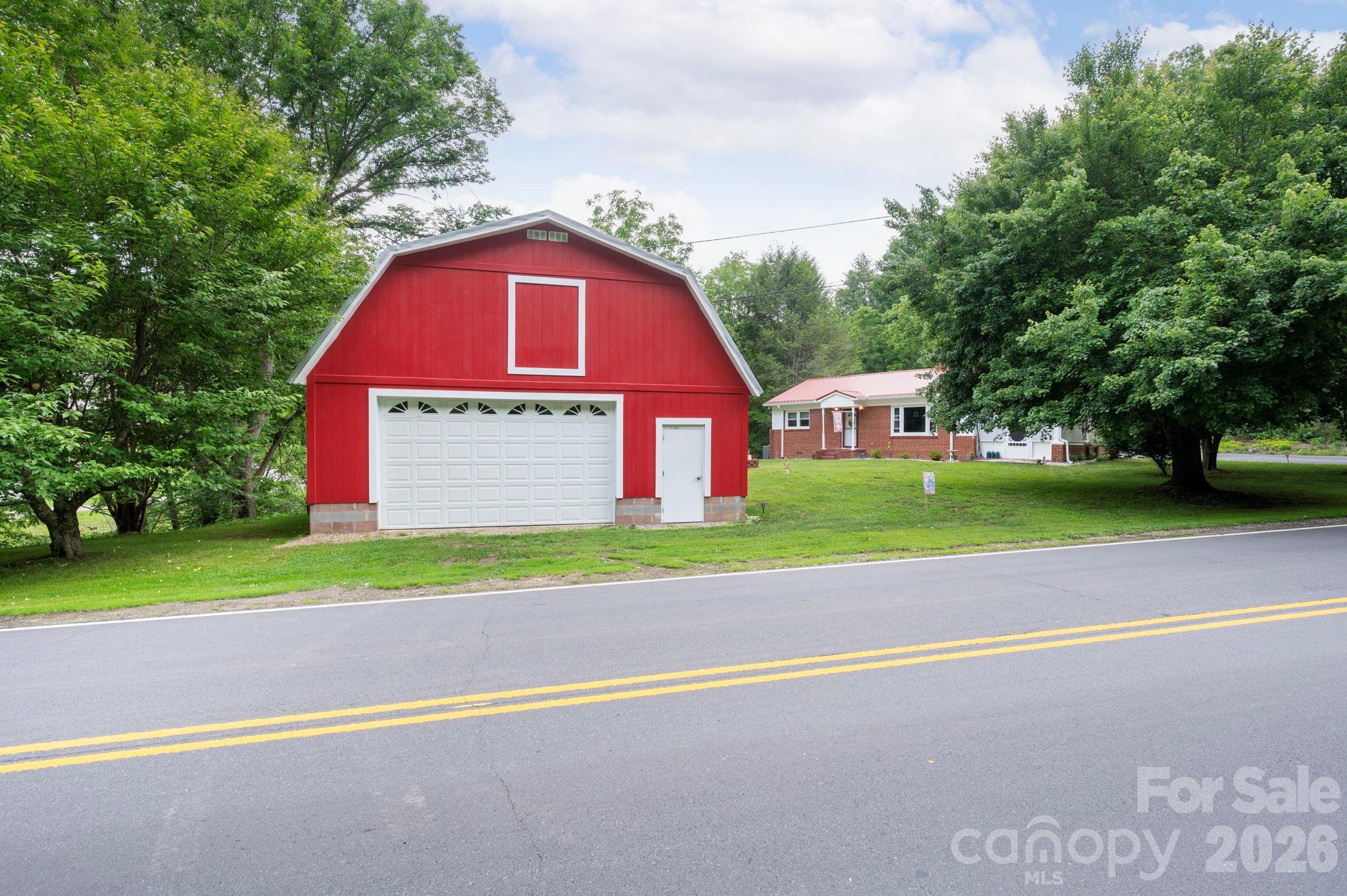 2896 Old Mars Hill Highway Property Photo 39