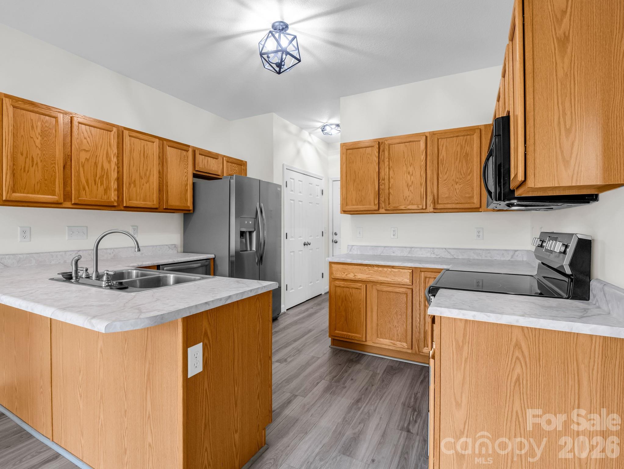 6 Scottish Circle Property Photo 9