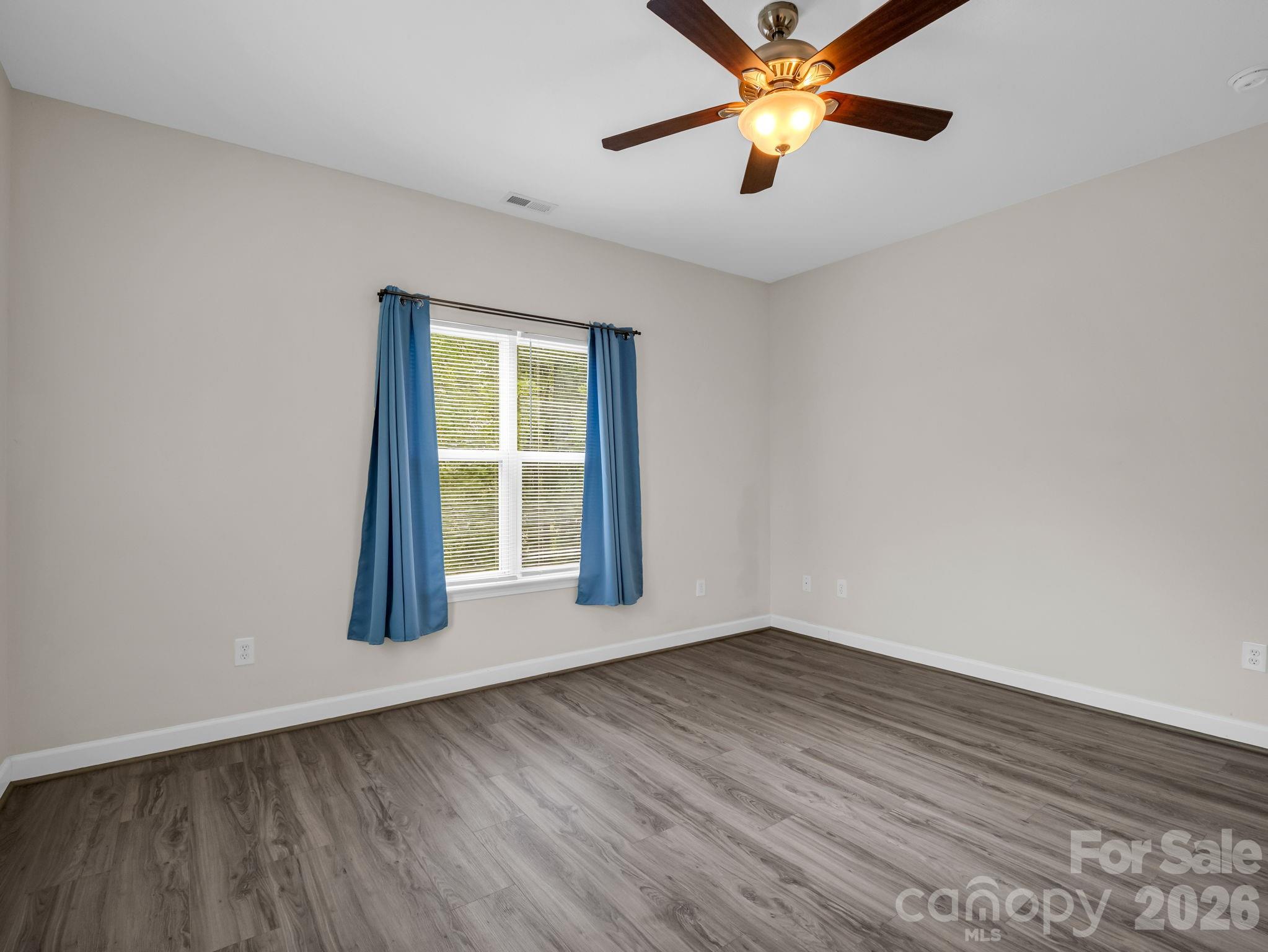 6 Scottish Circle Property Photo 15