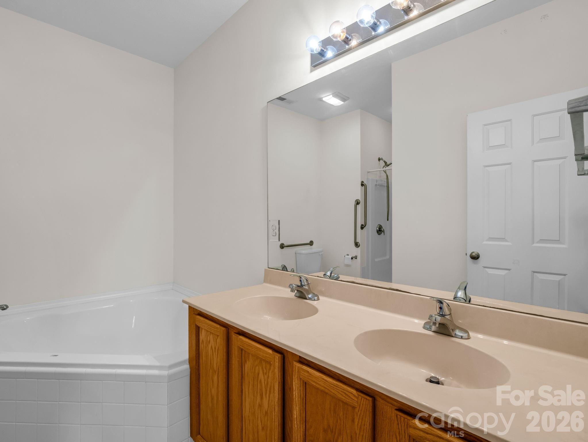 6 Scottish Circle Property Photo 19