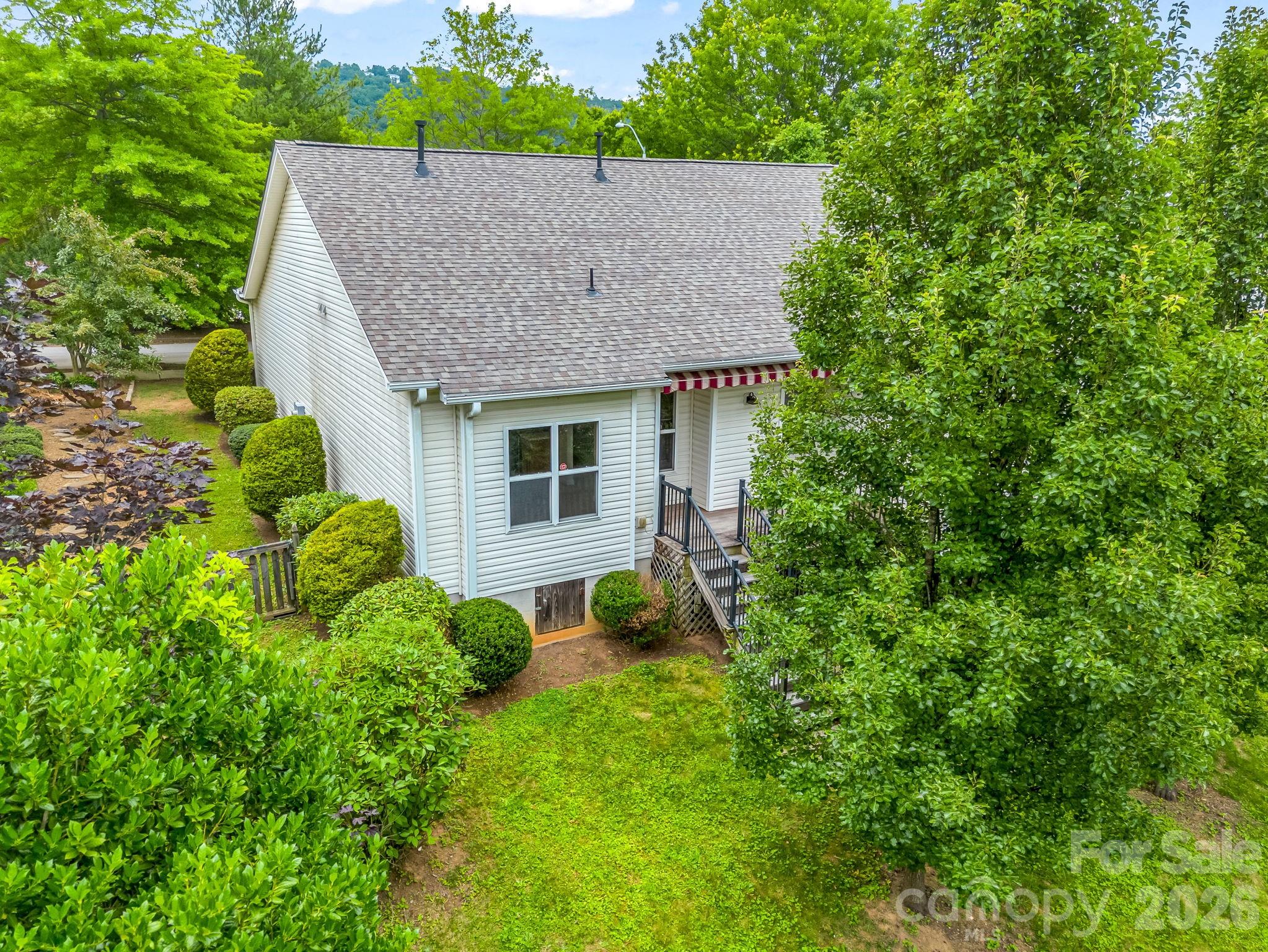 6 Scottish Circle Property Photo 28