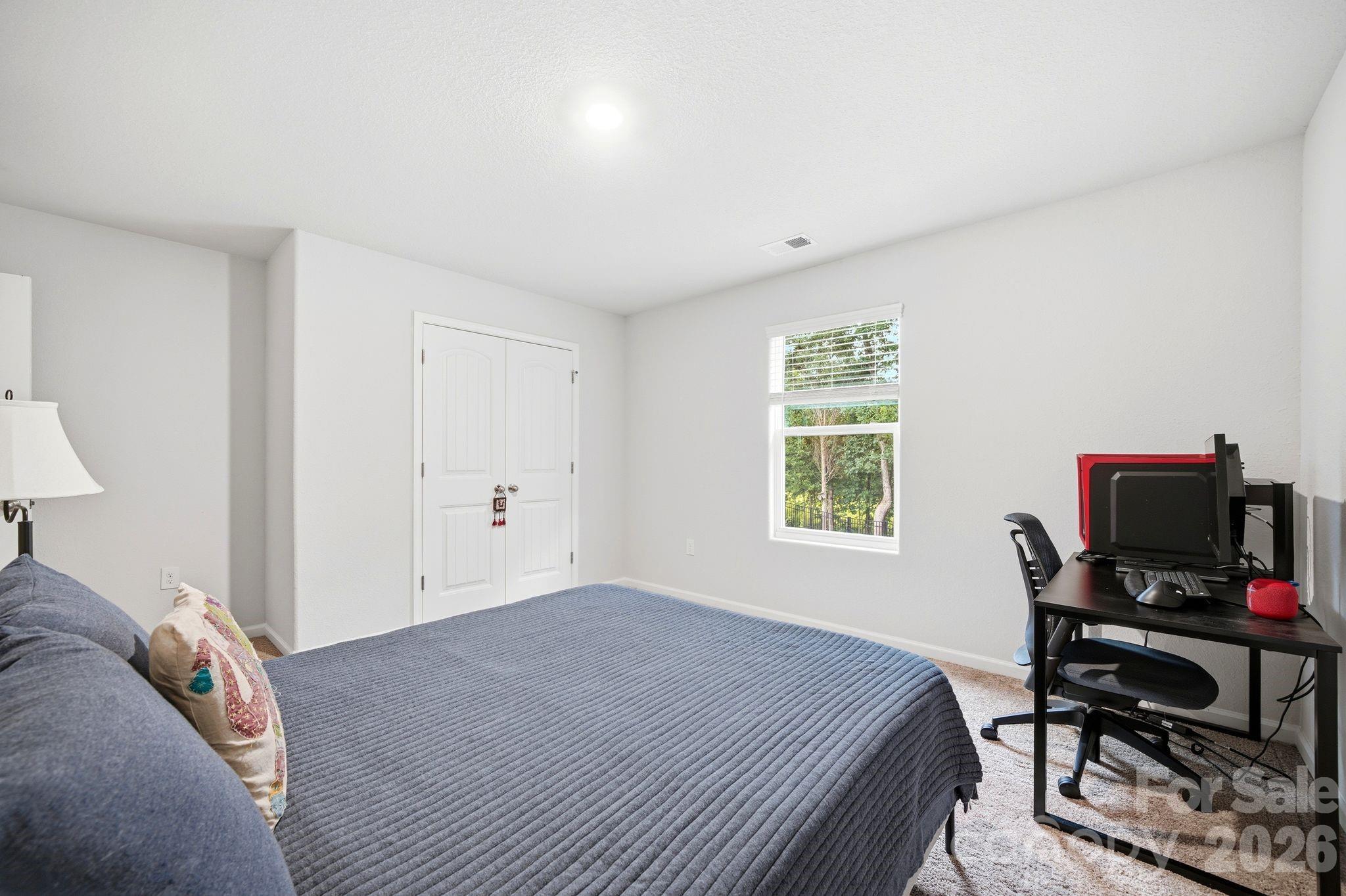 565 Hawley Street Property Photo 20