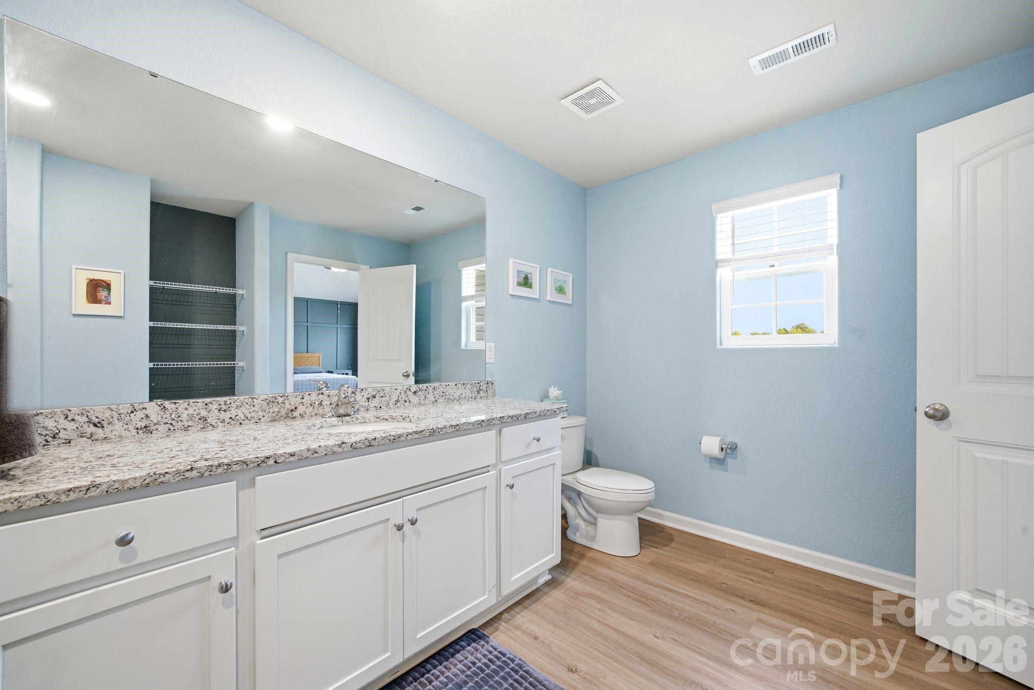 565 Hawley Street Property Photo 27