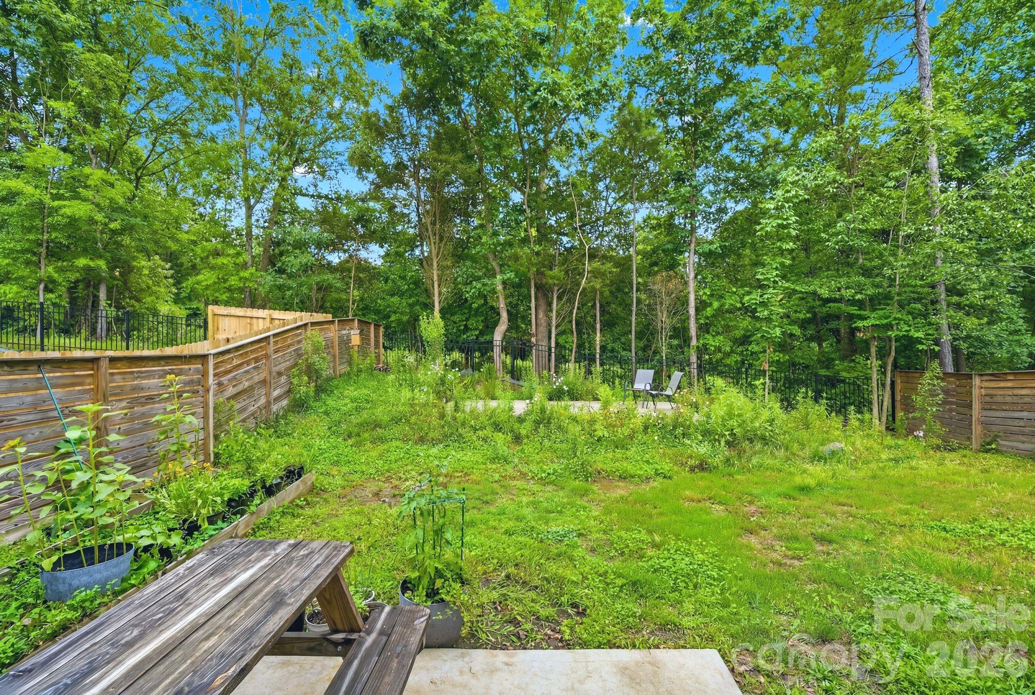 565 Hawley Street Property Photo 33