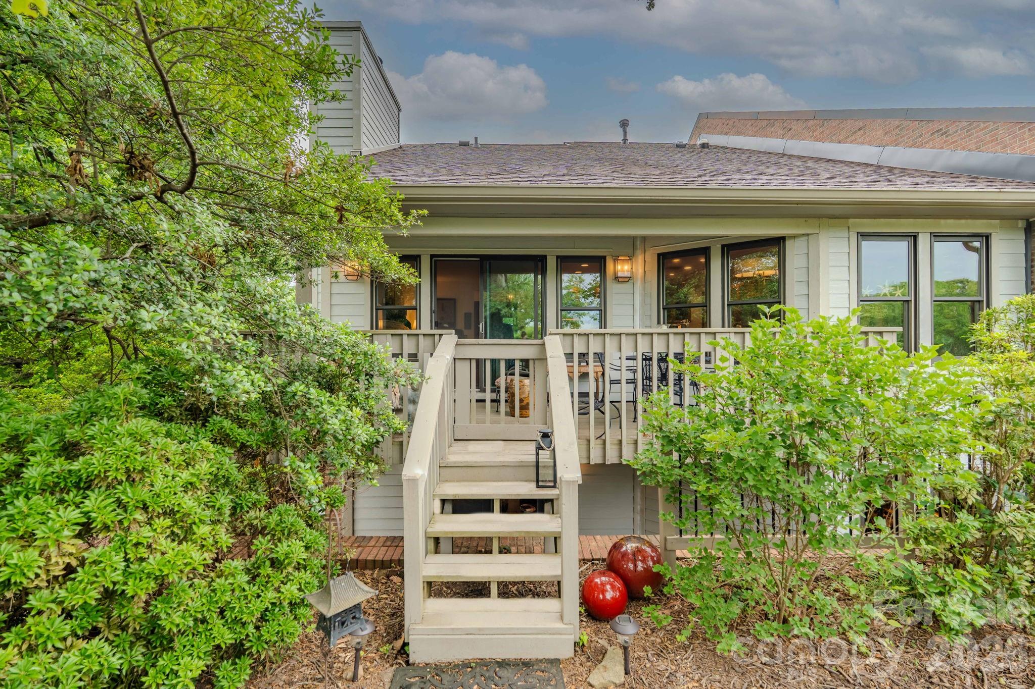 77 Chestnut Street 106 Property Photo 1
