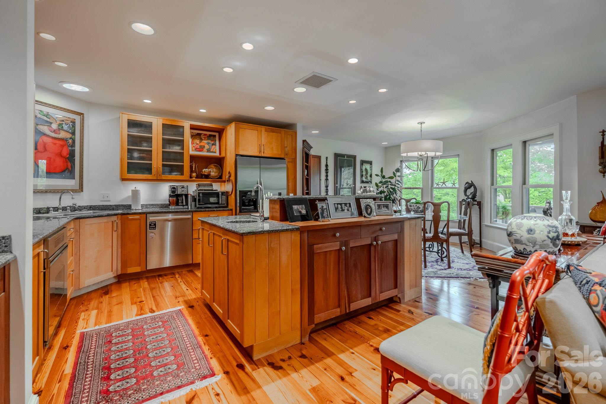 77 Chestnut Street 106 Property Photo 6