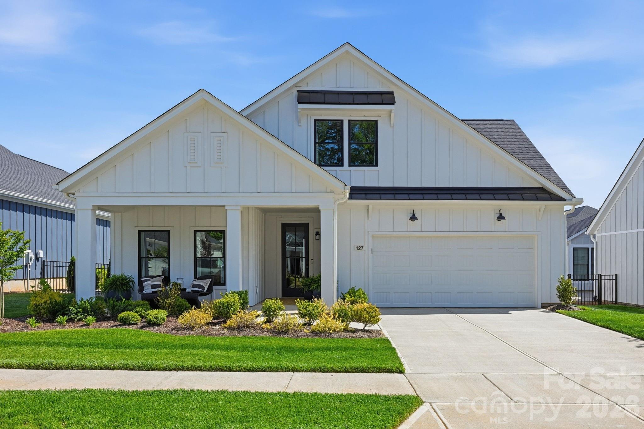 127 Lake Cove Way Property Photo 1