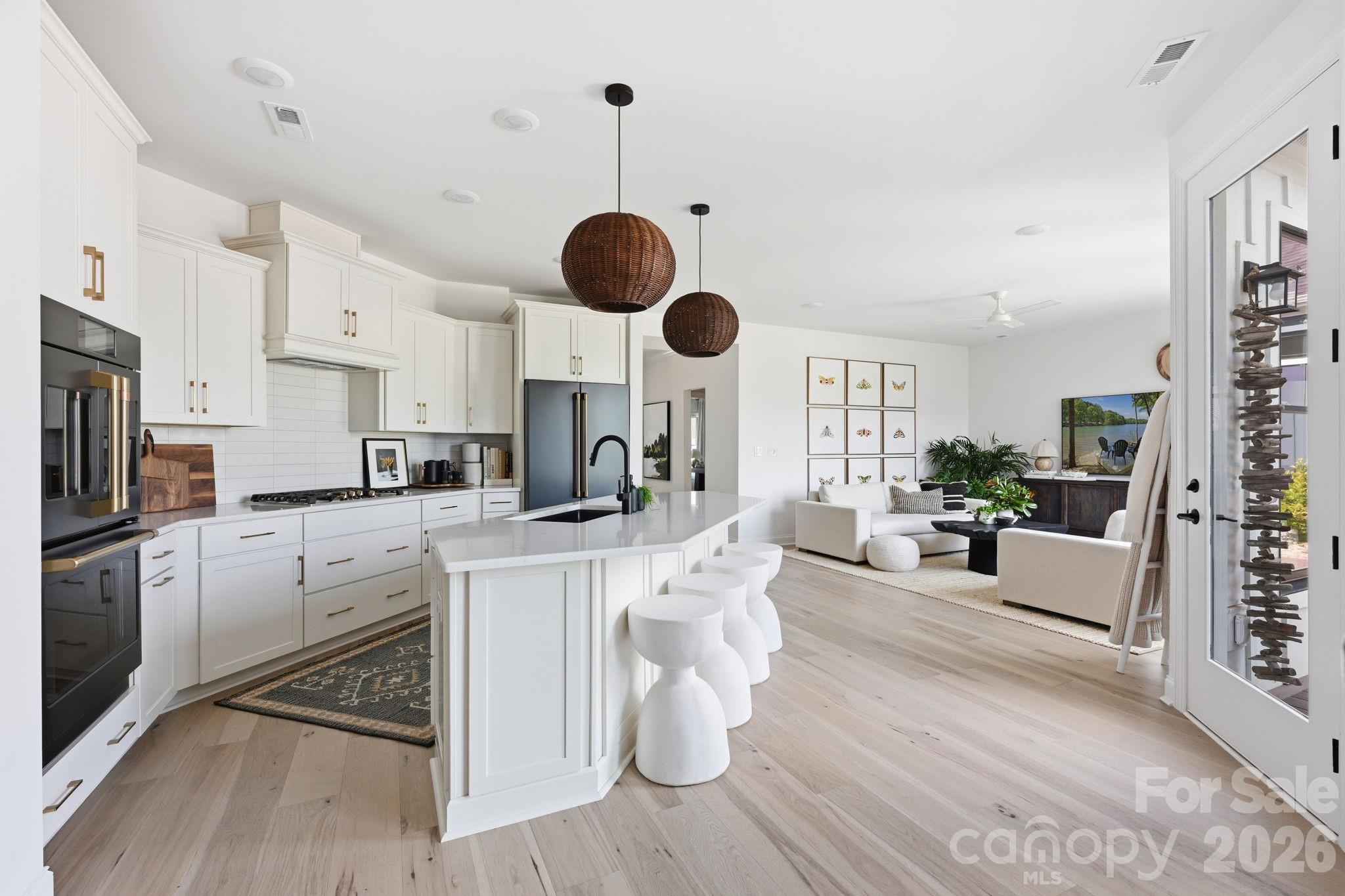 127 Lake Cove Way Property Photo 10