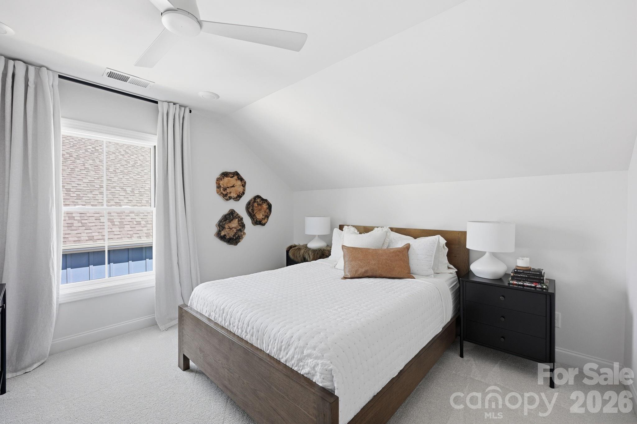 127 Lake Cove Way Property Photo 22