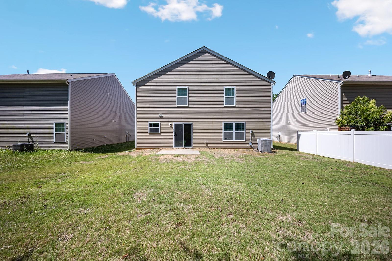5329 Park Brook Drive Property Photo 3