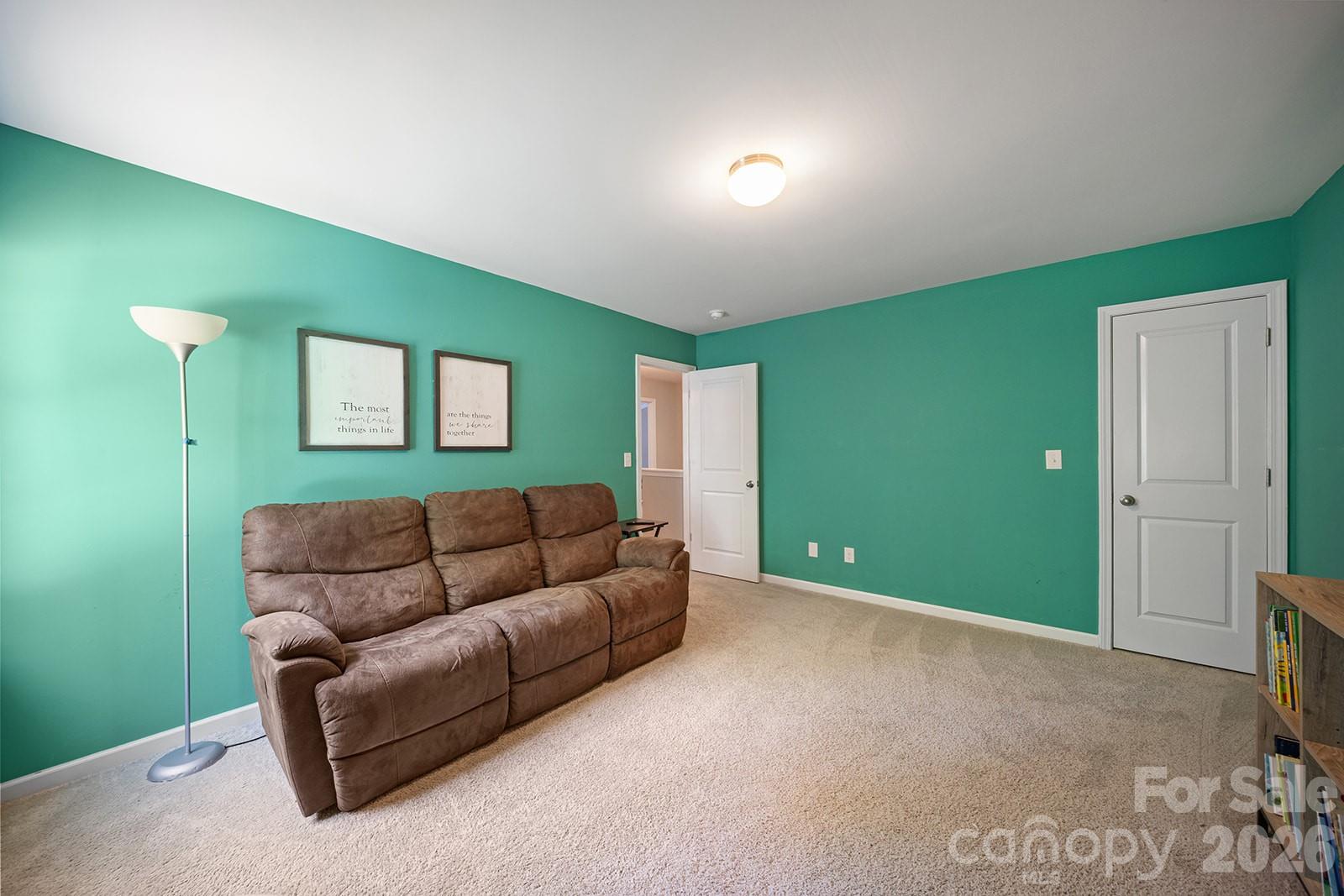 5329 Park Brook Drive Property Photo 15