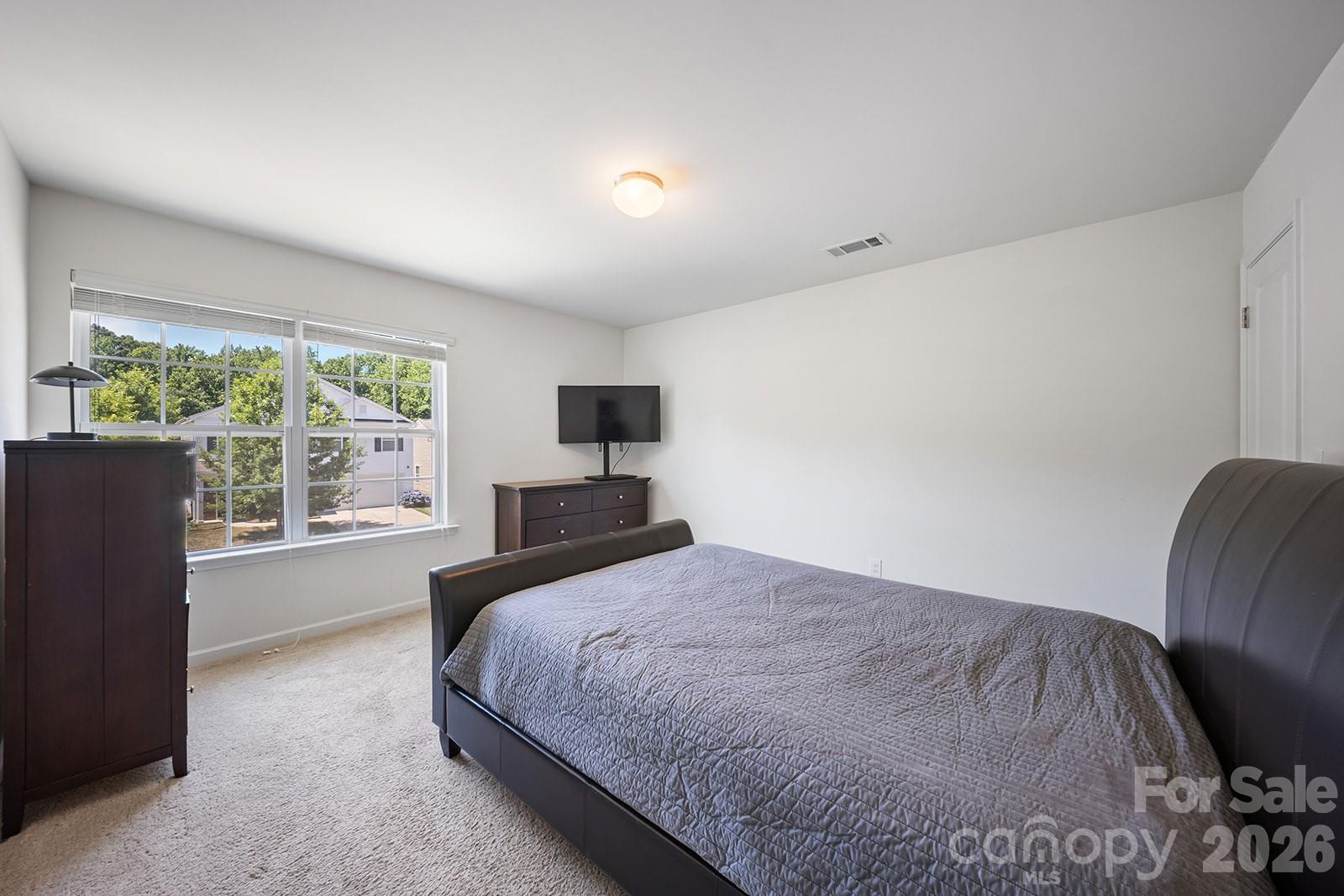 5329 Park Brook Drive Property Photo 17