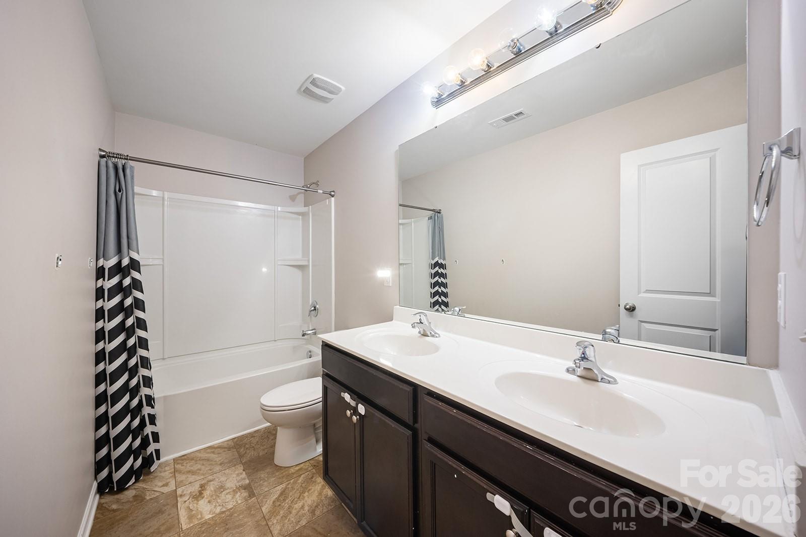 5329 Park Brook Drive Property Photo 19