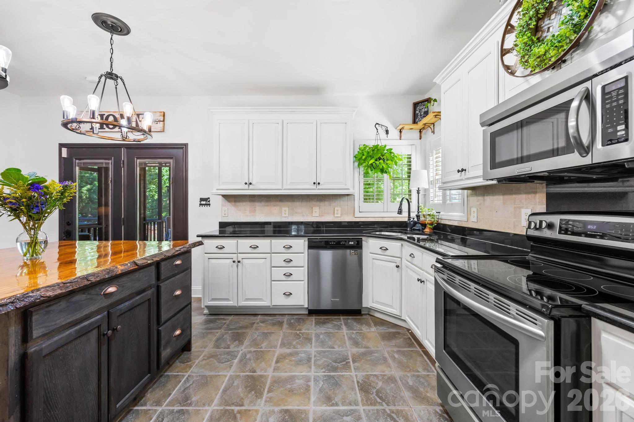 244 Mark Ryan Lane Property Photo 14
