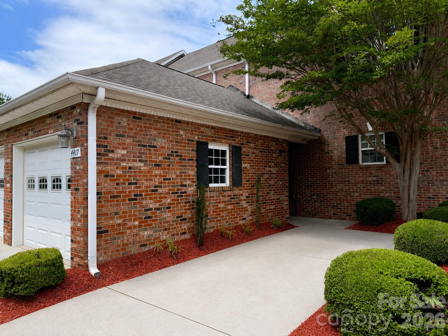 4417 Kathleen Court Property Photo 2