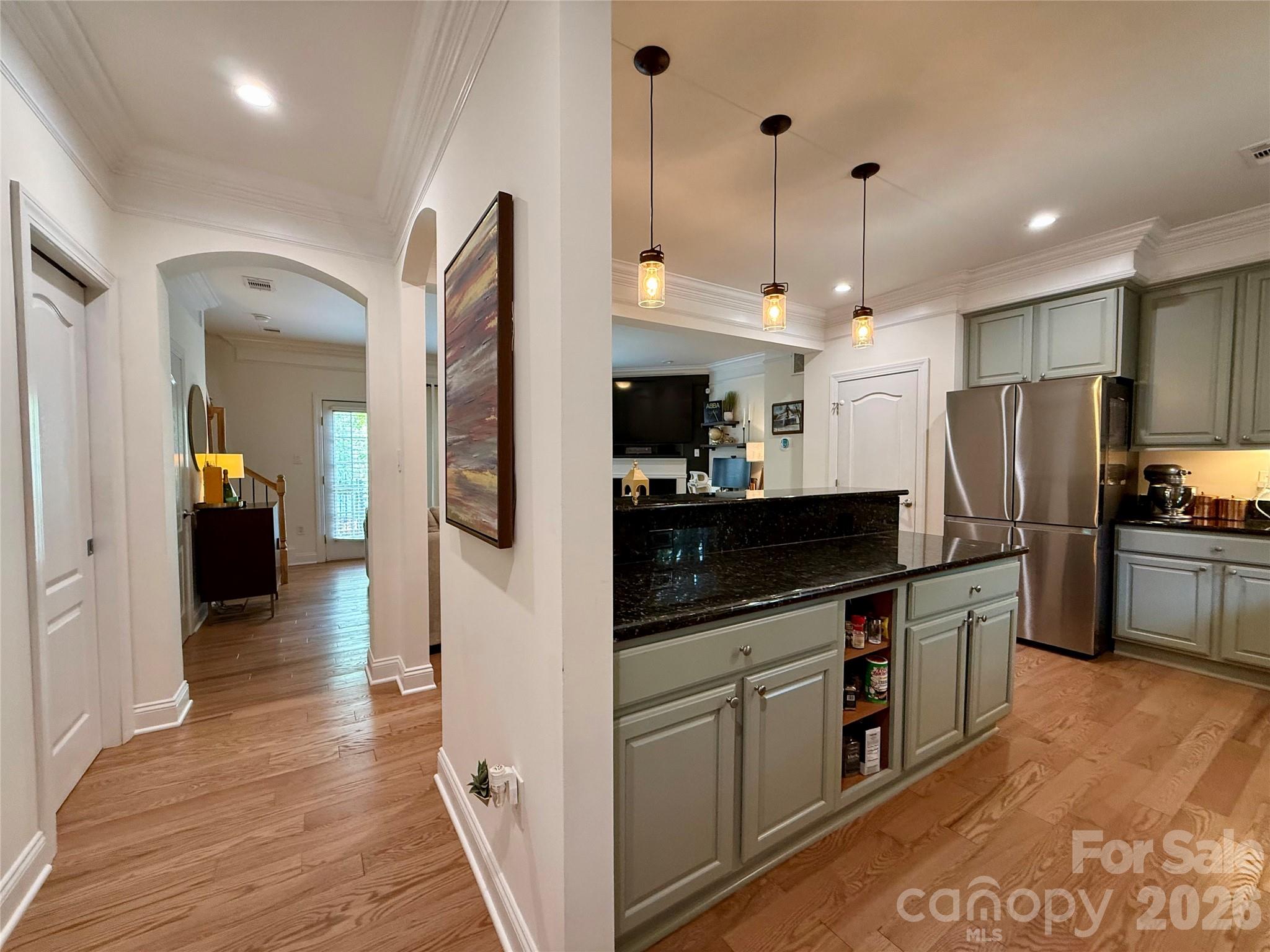 4417 Kathleen Court Property Photo 3