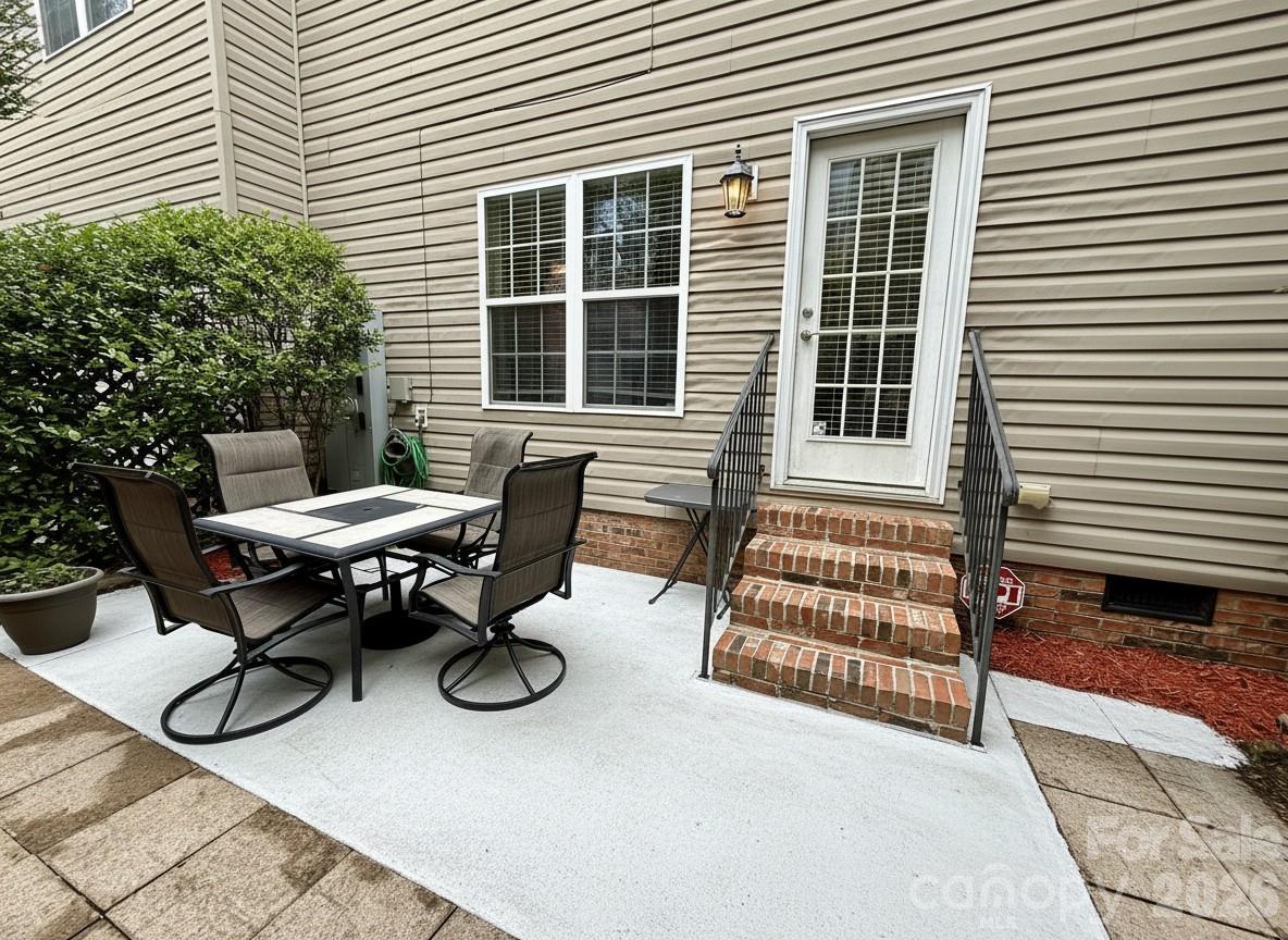 4417 Kathleen Court Property Photo 22