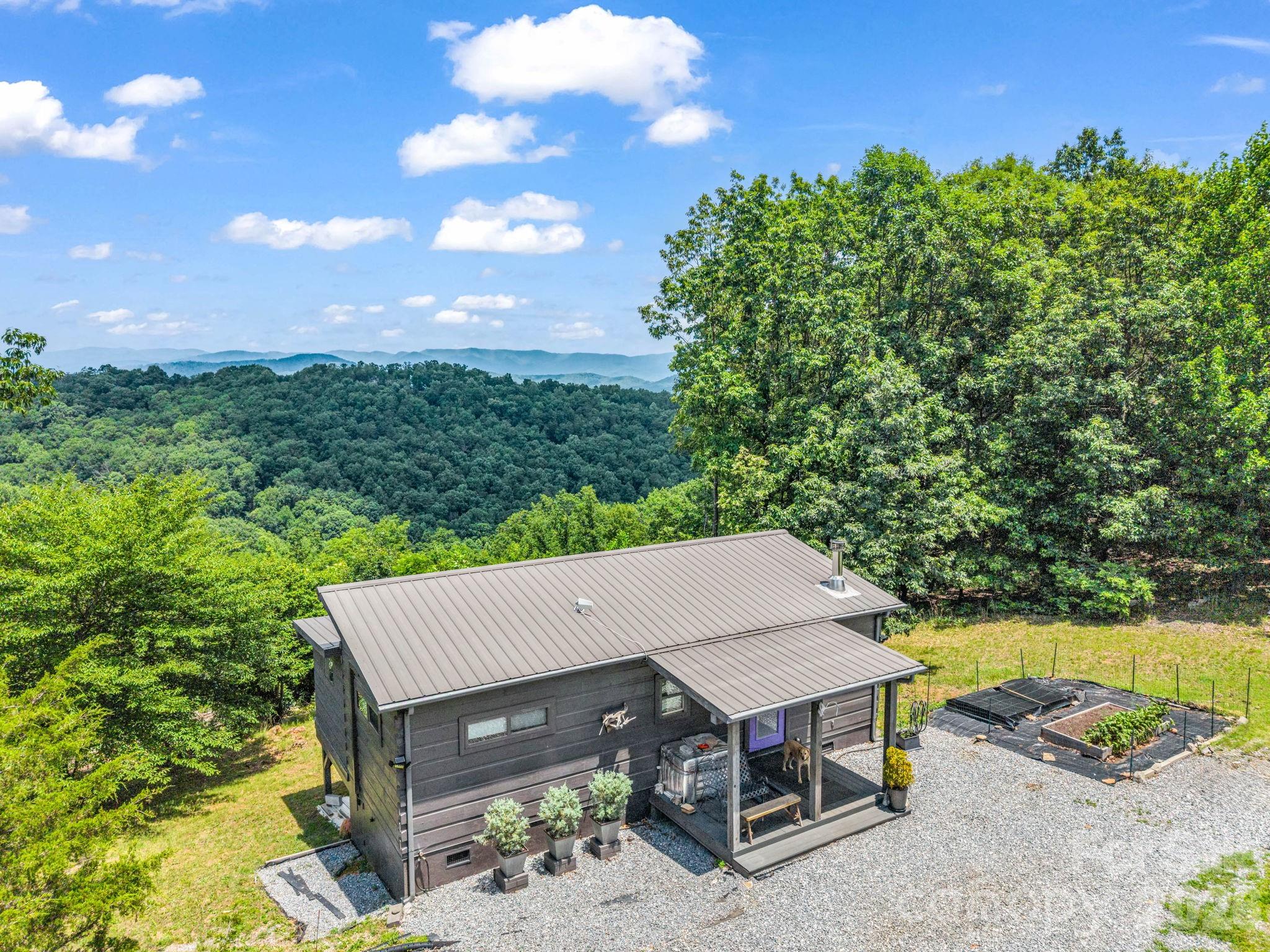 1300 Towery Trace Property Photo 7