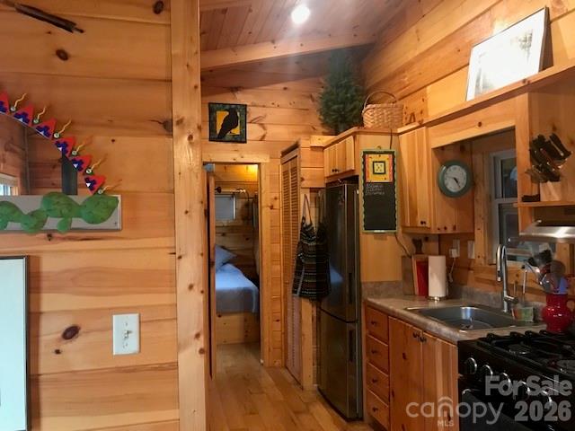 1300 Towery Trace Property Photo 11